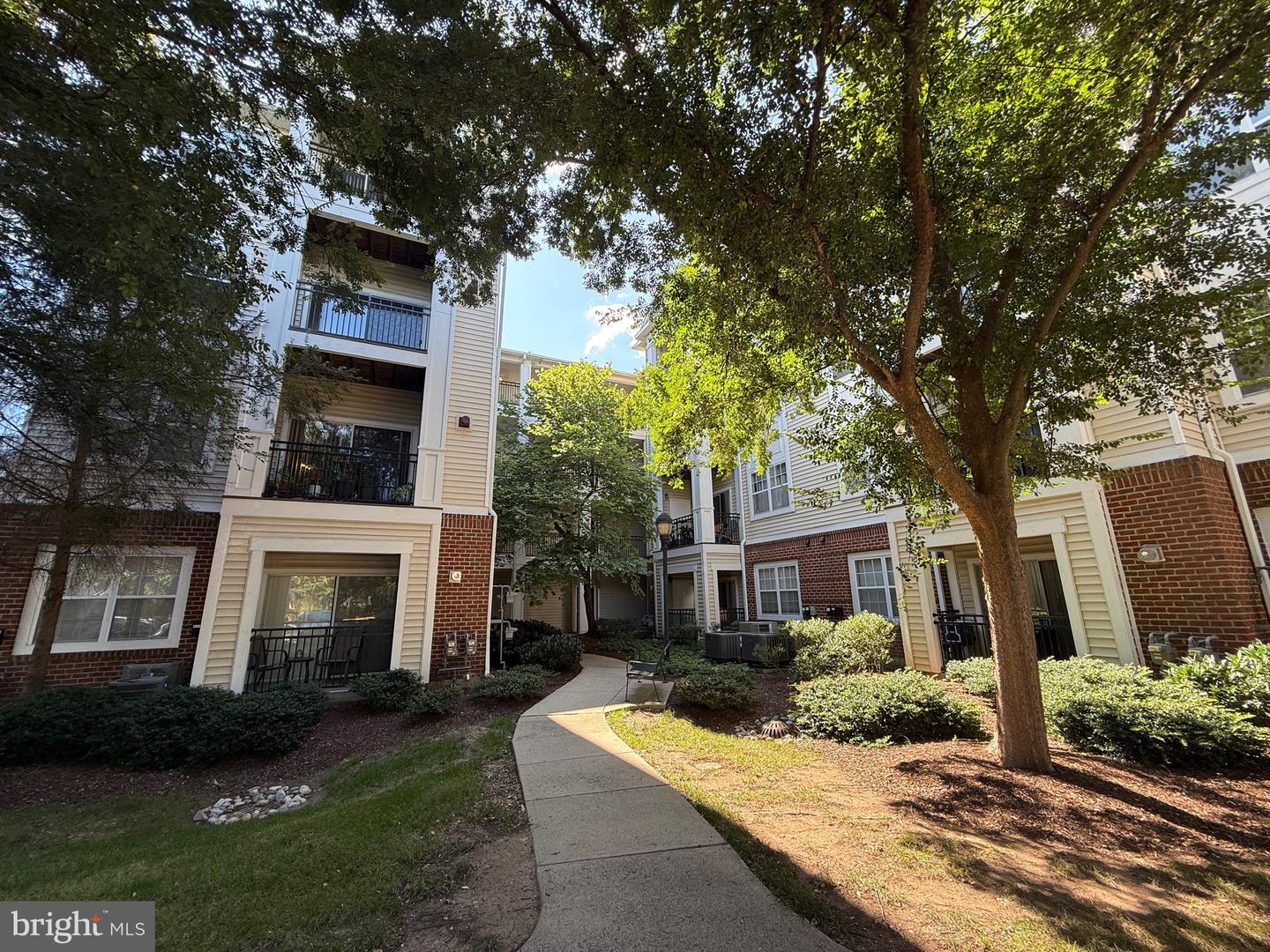 12925 CENTRE PARK CIR #311, HERNDON, Virginia 20171, 2 Bedrooms Bedrooms, ,2 BathroomsBathrooms,Residential,For sale,12925 CENTRE PARK CIR #311,VAFX2266932 MLS # VAFX2266932