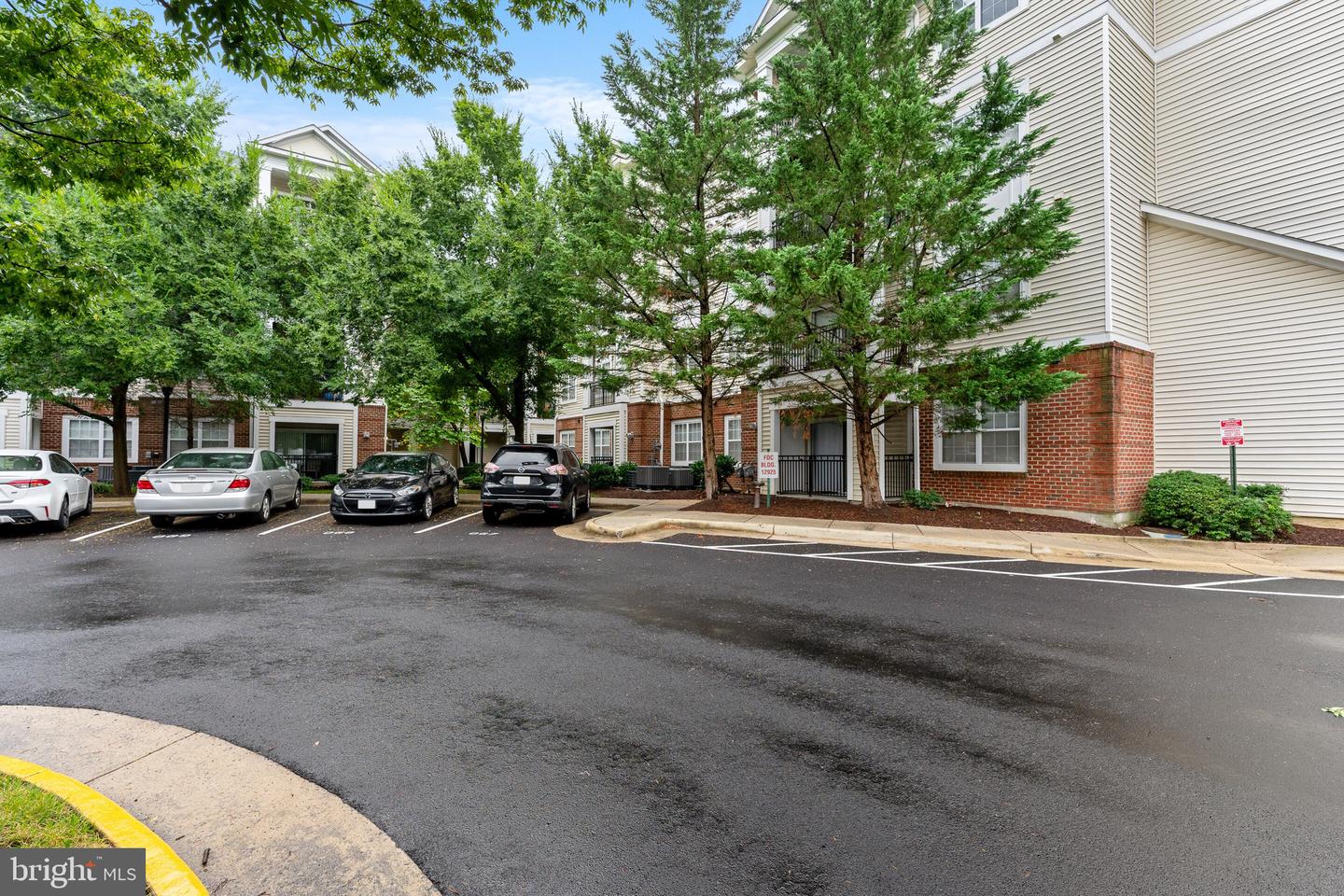 12925 CENTRE PARK CIR #311, HERNDON, Virginia 20171, 2 Bedrooms Bedrooms, ,2 BathroomsBathrooms,Residential,For sale,12925 CENTRE PARK CIR #311,VAFX2266932 MLS # VAFX2266932