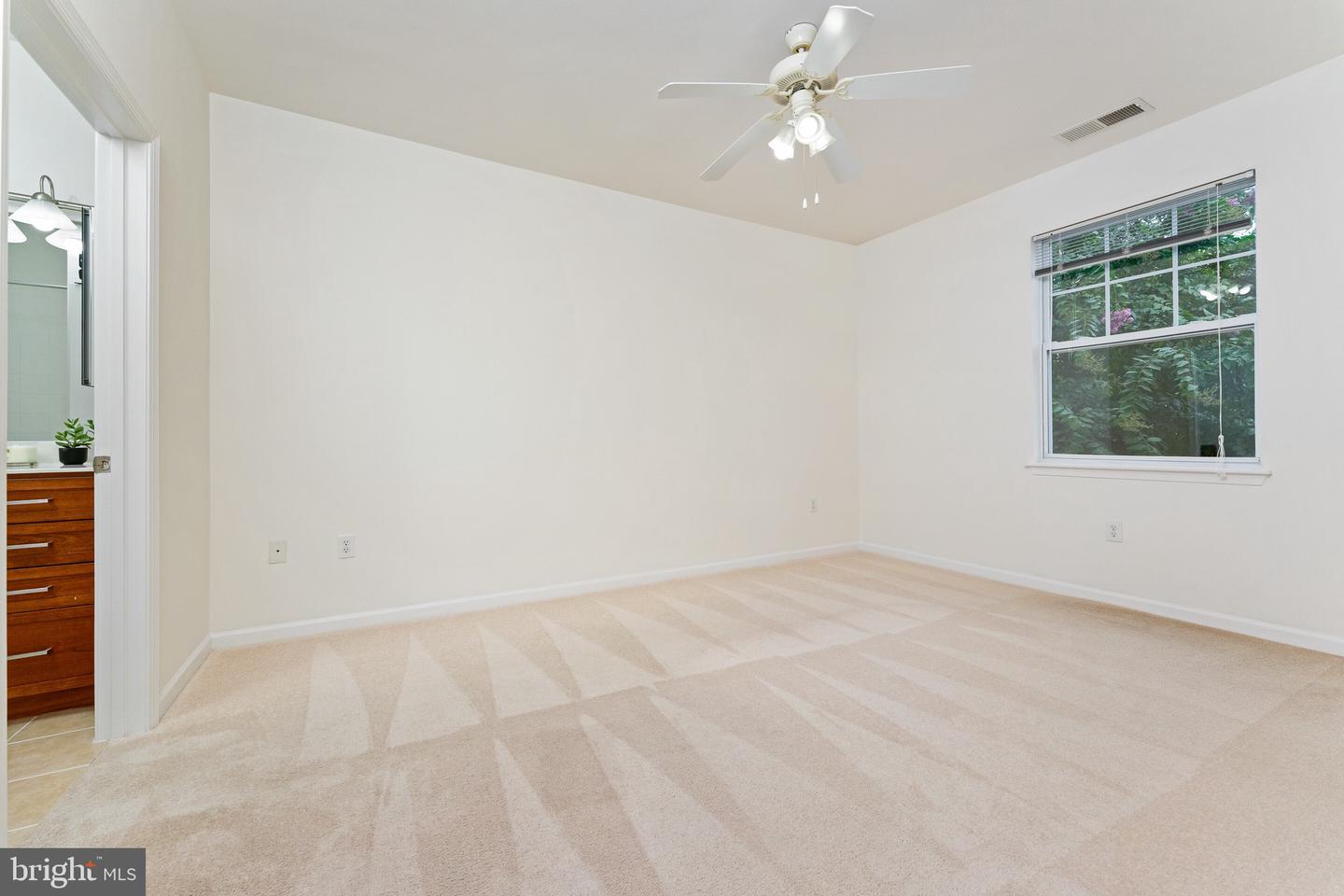 12925 CENTRE PARK CIR #311, HERNDON, Virginia 20171, 2 Bedrooms Bedrooms, ,2 BathroomsBathrooms,Residential,For sale,12925 CENTRE PARK CIR #311,VAFX2266932 MLS # VAFX2266932