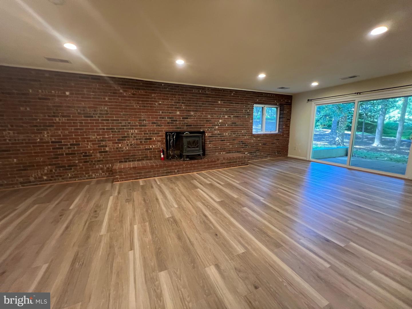 247 SPRINGVALE RD, GREAT FALLS, Virginia 22066, 4 Bedrooms Bedrooms, ,4 BathroomsBathrooms,Residential,For sale,247 SPRINGVALE RD,VAFX2266446 MLS # VAFX2266446