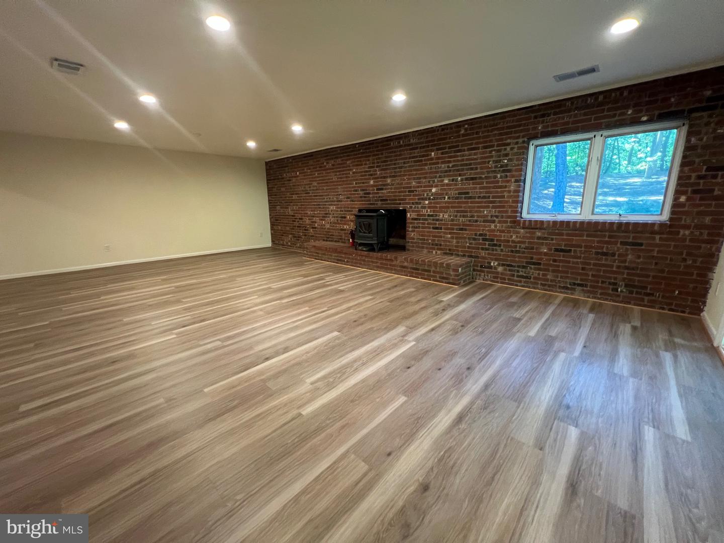 247 SPRINGVALE RD, GREAT FALLS, Virginia 22066, 4 Bedrooms Bedrooms, ,4 BathroomsBathrooms,Residential,For sale,247 SPRINGVALE RD,VAFX2266446 MLS # VAFX2266446