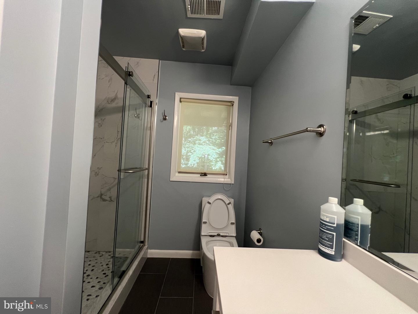 247 SPRINGVALE RD, GREAT FALLS, Virginia 22066, 4 Bedrooms Bedrooms, ,4 BathroomsBathrooms,Residential,For sale,247 SPRINGVALE RD,VAFX2266446 MLS # VAFX2266446