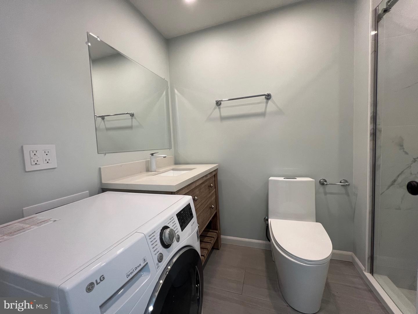 247 SPRINGVALE RD, GREAT FALLS, Virginia 22066, 4 Bedrooms Bedrooms, ,4 BathroomsBathrooms,Residential,For sale,247 SPRINGVALE RD,VAFX2266446 MLS # VAFX2266446