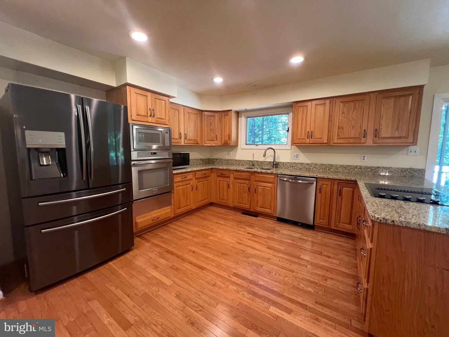 247 SPRINGVALE RD, GREAT FALLS, Virginia 22066, 4 Bedrooms Bedrooms, ,4 BathroomsBathrooms,Residential,For sale,247 SPRINGVALE RD,VAFX2266446 MLS # VAFX2266446
