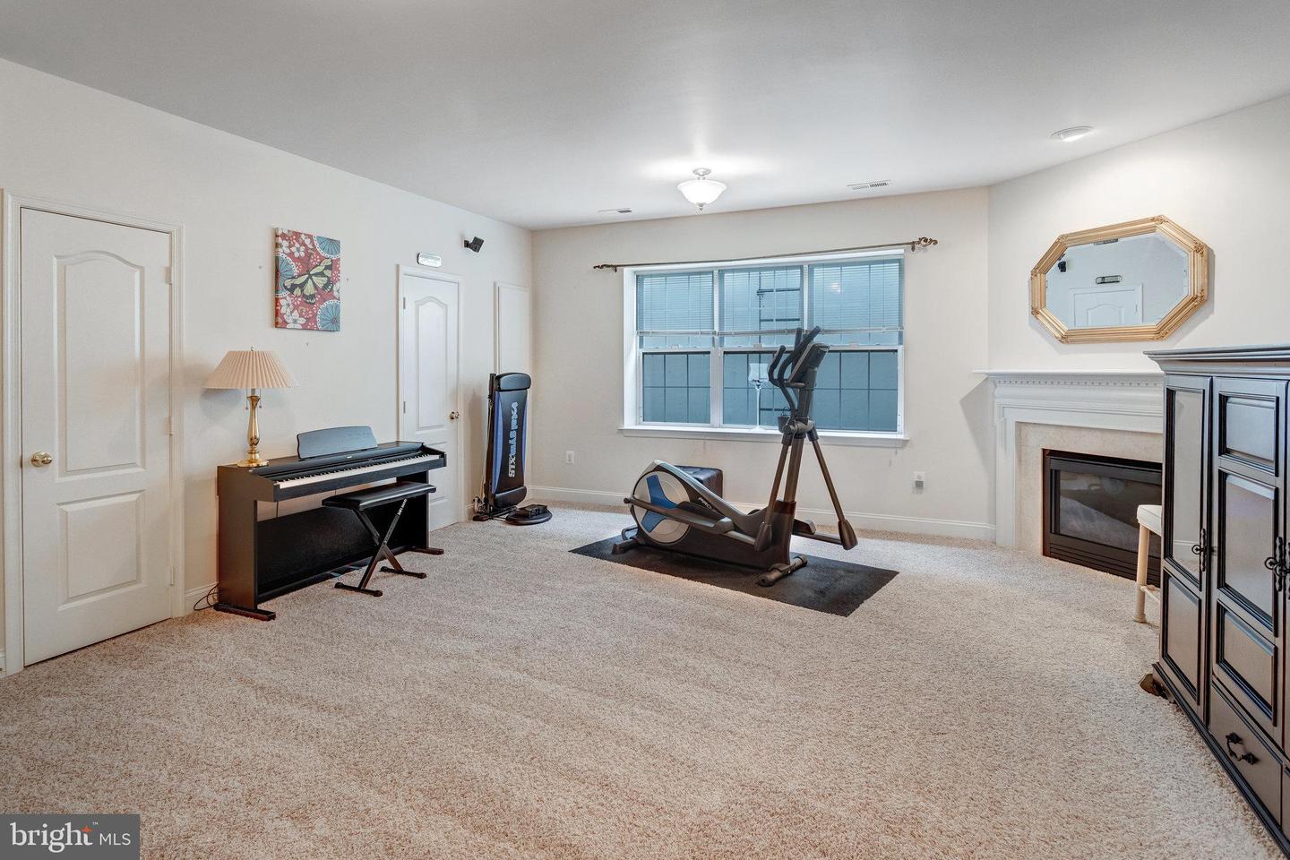 16559 BRAMBLEWOOD LN, WOODBRIDGE, Virginia 22191, 3 Bedrooms Bedrooms, ,3 BathroomsBathrooms,Residential,For sale,16559 BRAMBLEWOOD LN,VAPW2103862 MLS # VAPW2103862