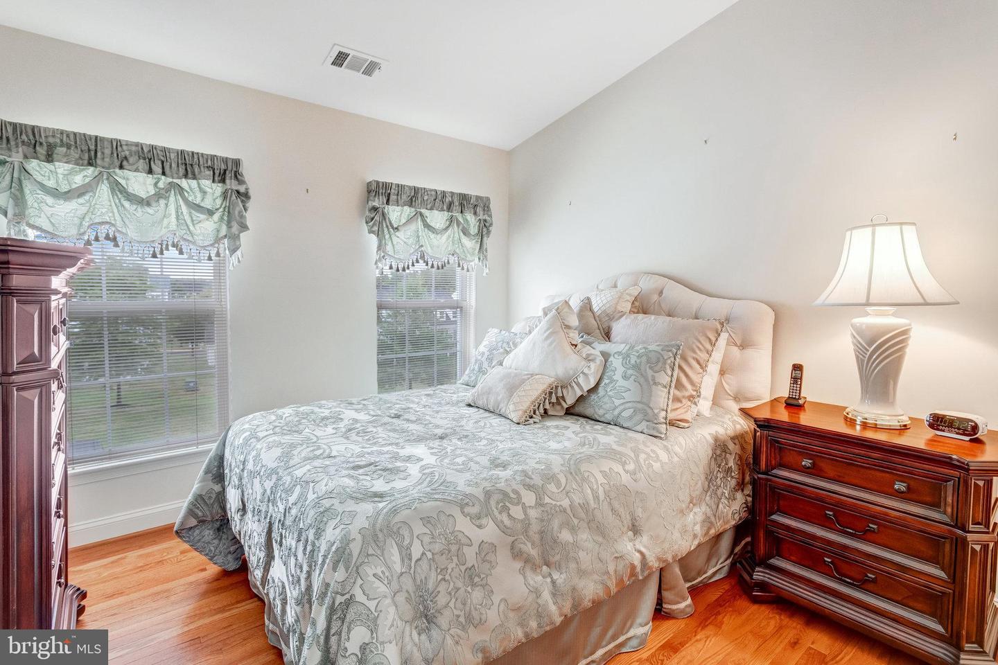 16559 BRAMBLEWOOD LN, WOODBRIDGE, Virginia 22191, 3 Bedrooms Bedrooms, ,3 BathroomsBathrooms,Residential,For sale,16559 BRAMBLEWOOD LN,VAPW2103862 MLS # VAPW2103862