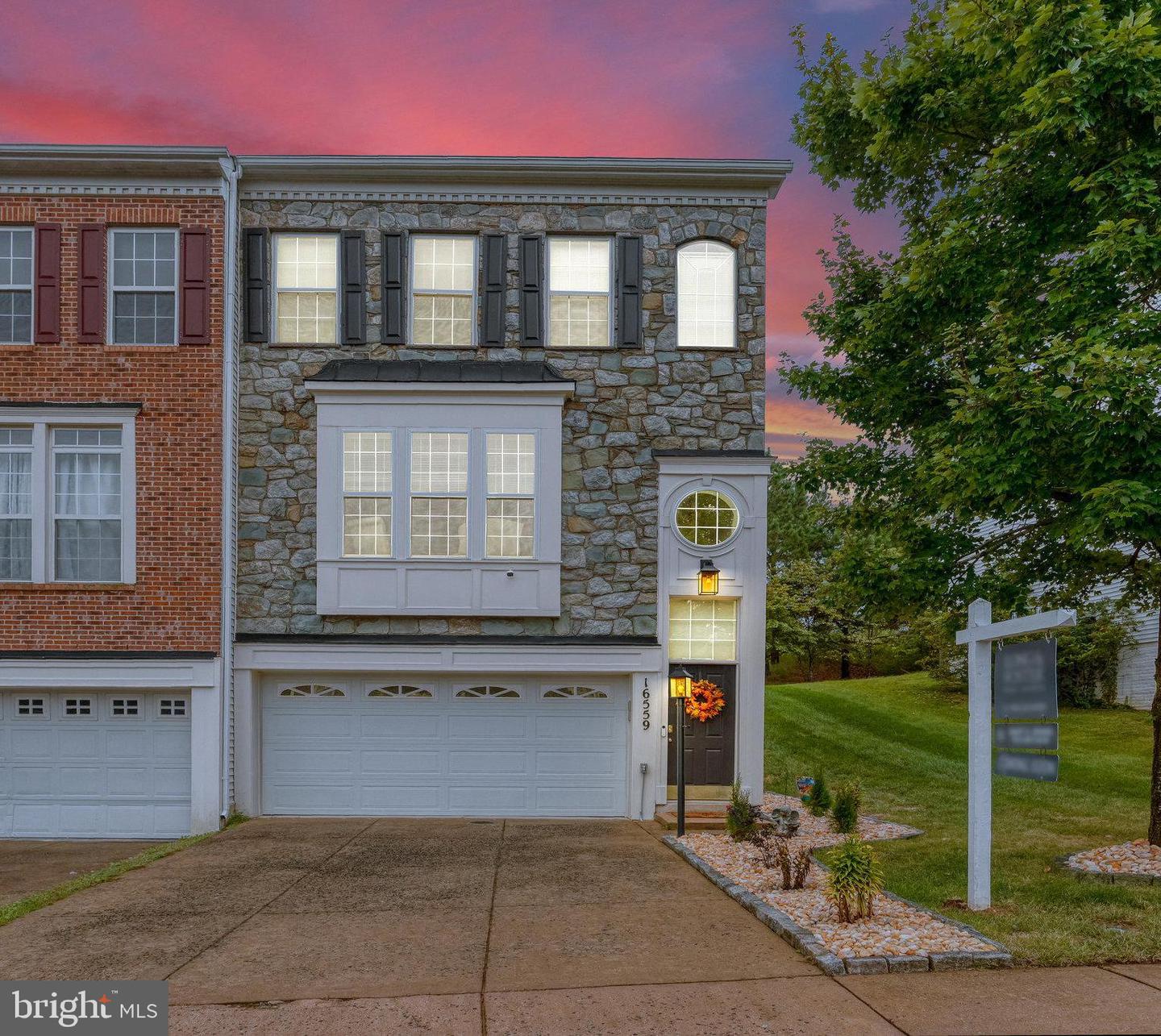 16559 BRAMBLEWOOD LN, WOODBRIDGE, Virginia 22191, 3 Bedrooms Bedrooms, ,3 BathroomsBathrooms,Residential,For sale,16559 BRAMBLEWOOD LN,VAPW2103862 MLS # VAPW2103862