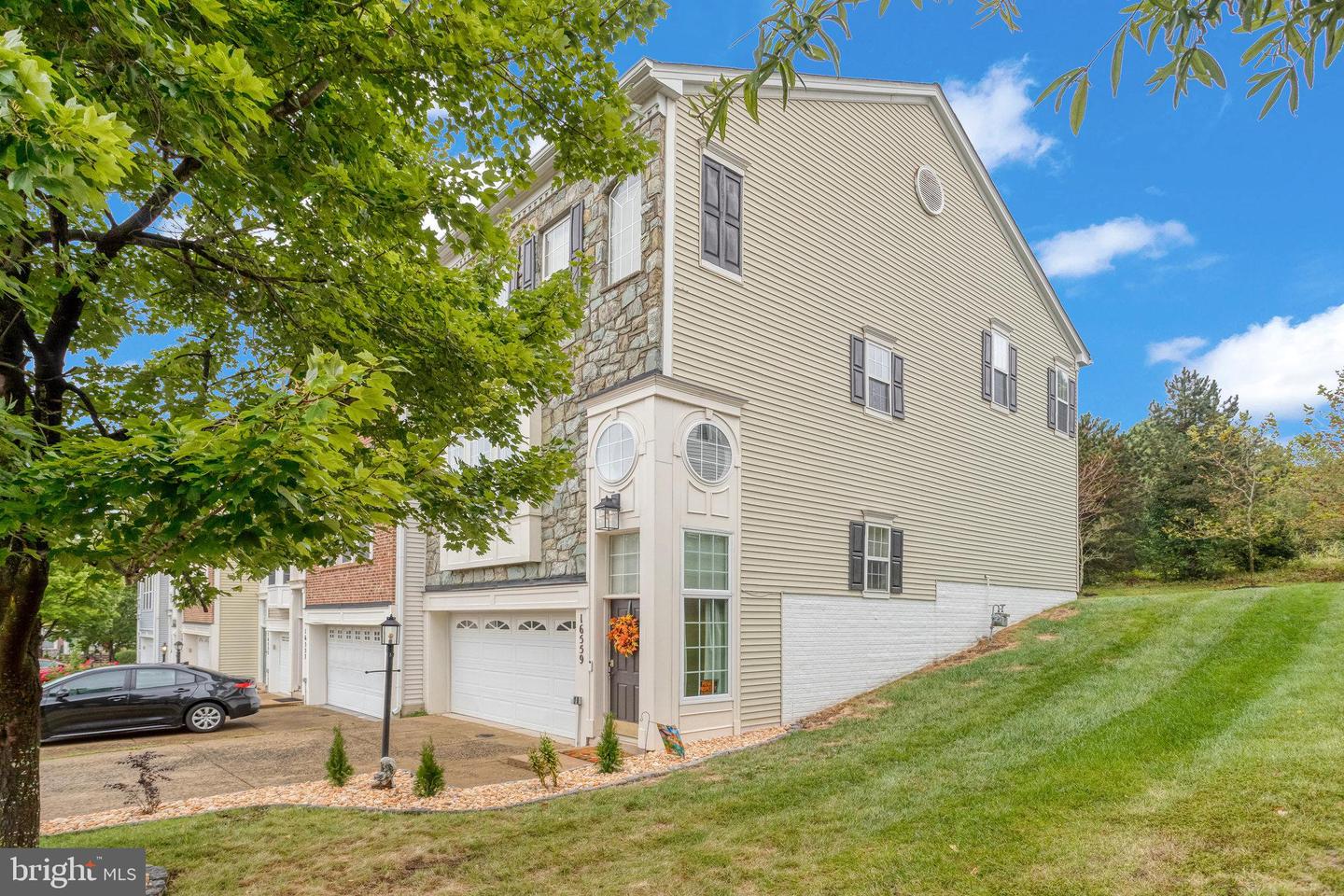 16559 BRAMBLEWOOD LN, WOODBRIDGE, Virginia 22191, 3 Bedrooms Bedrooms, ,3 BathroomsBathrooms,Residential,For sale,16559 BRAMBLEWOOD LN,VAPW2103862 MLS # VAPW2103862
