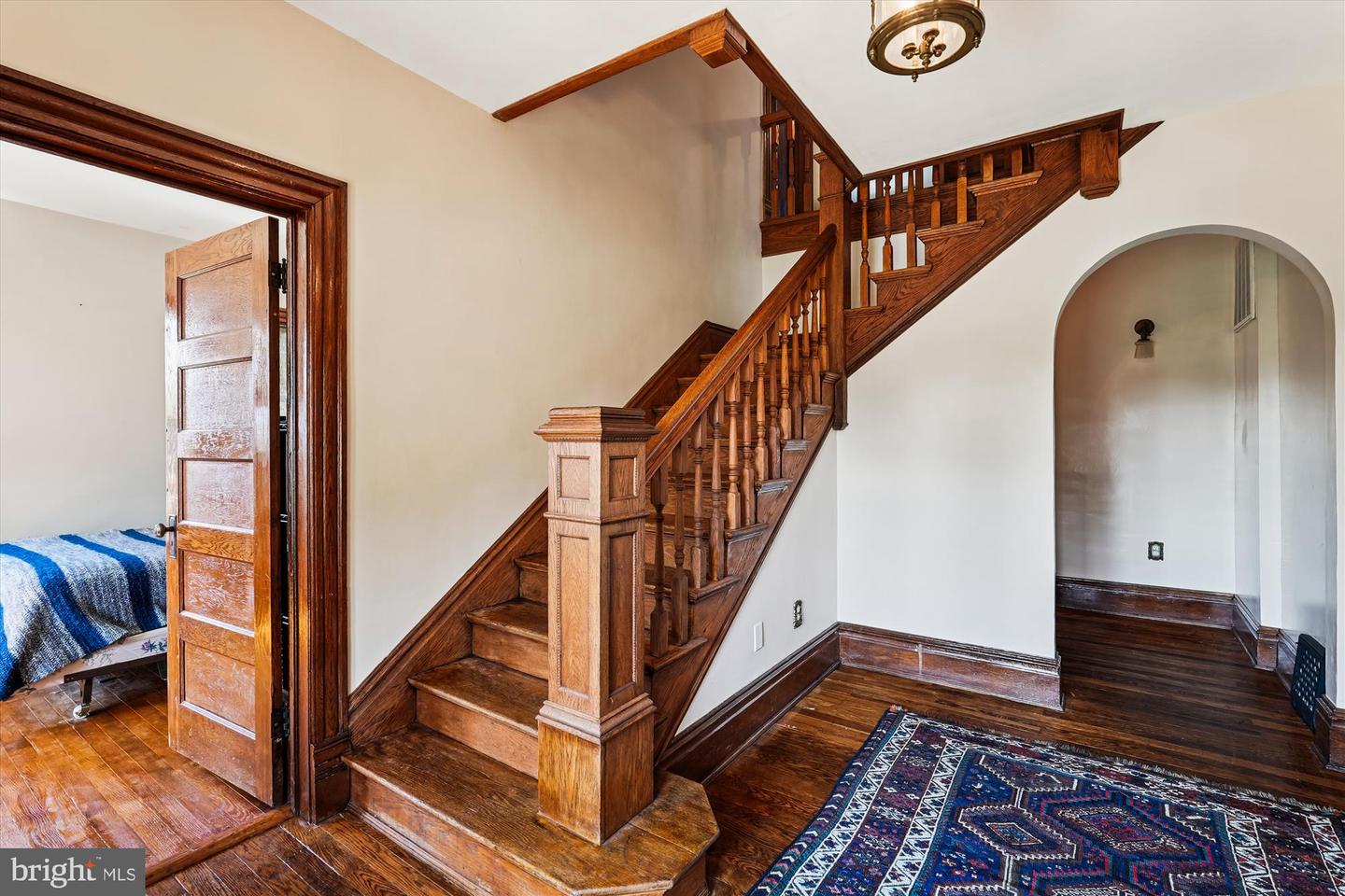 45 E BROAD WAY E, LOVETTSVILLE, Virginia 20180, 4 Bedrooms Bedrooms, 12 Rooms Rooms,2 BathroomsBathrooms,Residential,For sale,45 E BROAD WAY E,VALO2106654 MLS # VALO2106654