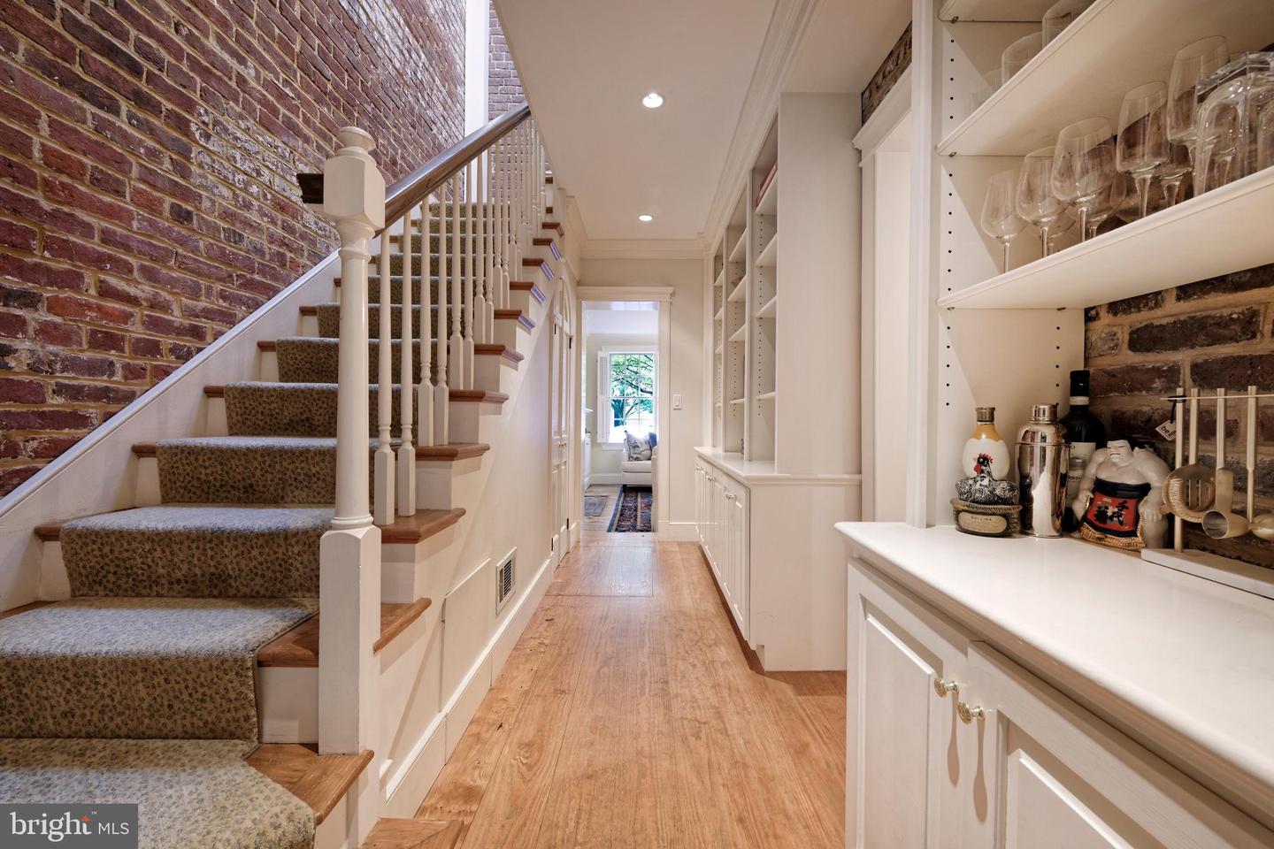 1103 PRINCE ST, ALEXANDRIA, Virginia 22314, 3 Bedrooms Bedrooms, ,2 BathroomsBathrooms,Residential,For sale,1103 PRINCE ST,VAAX2049592 MLS # VAAX2049592