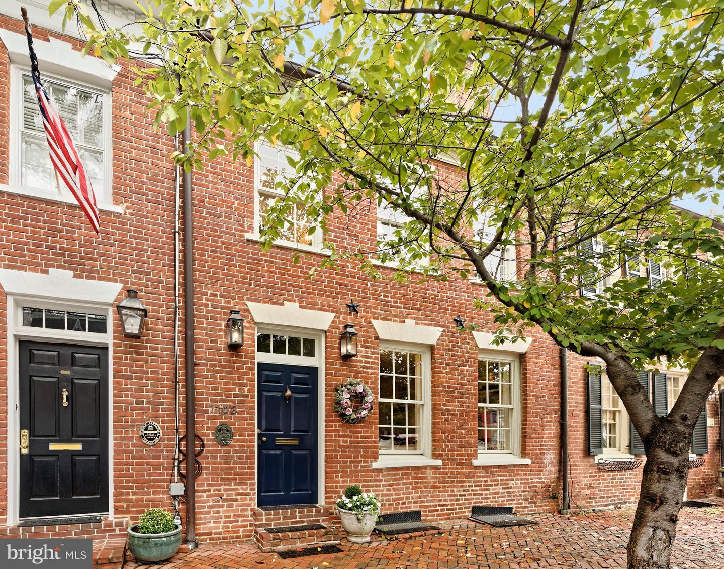 1103 PRINCE ST, ALEXANDRIA, Virginia 22314, 3 Bedrooms Bedrooms, ,2 BathroomsBathrooms,Residential,For sale,1103 PRINCE ST,VAAX2049592 MLS # VAAX2049592