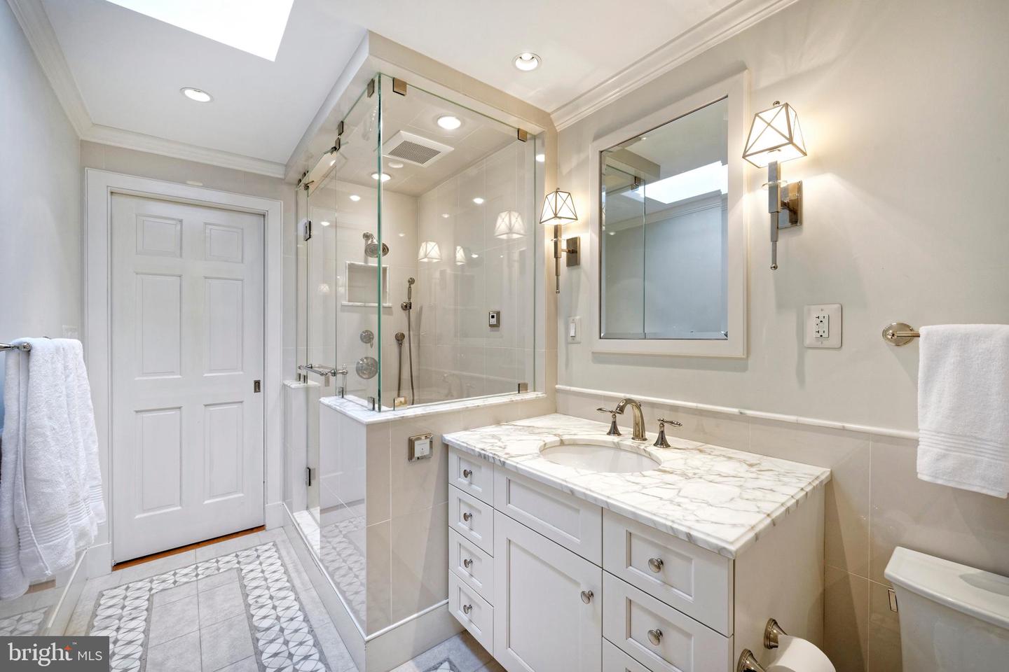 1103 PRINCE ST, ALEXANDRIA, Virginia 22314, 3 Bedrooms Bedrooms, ,2 BathroomsBathrooms,Residential,For sale,1103 PRINCE ST,VAAX2049592 MLS # VAAX2049592