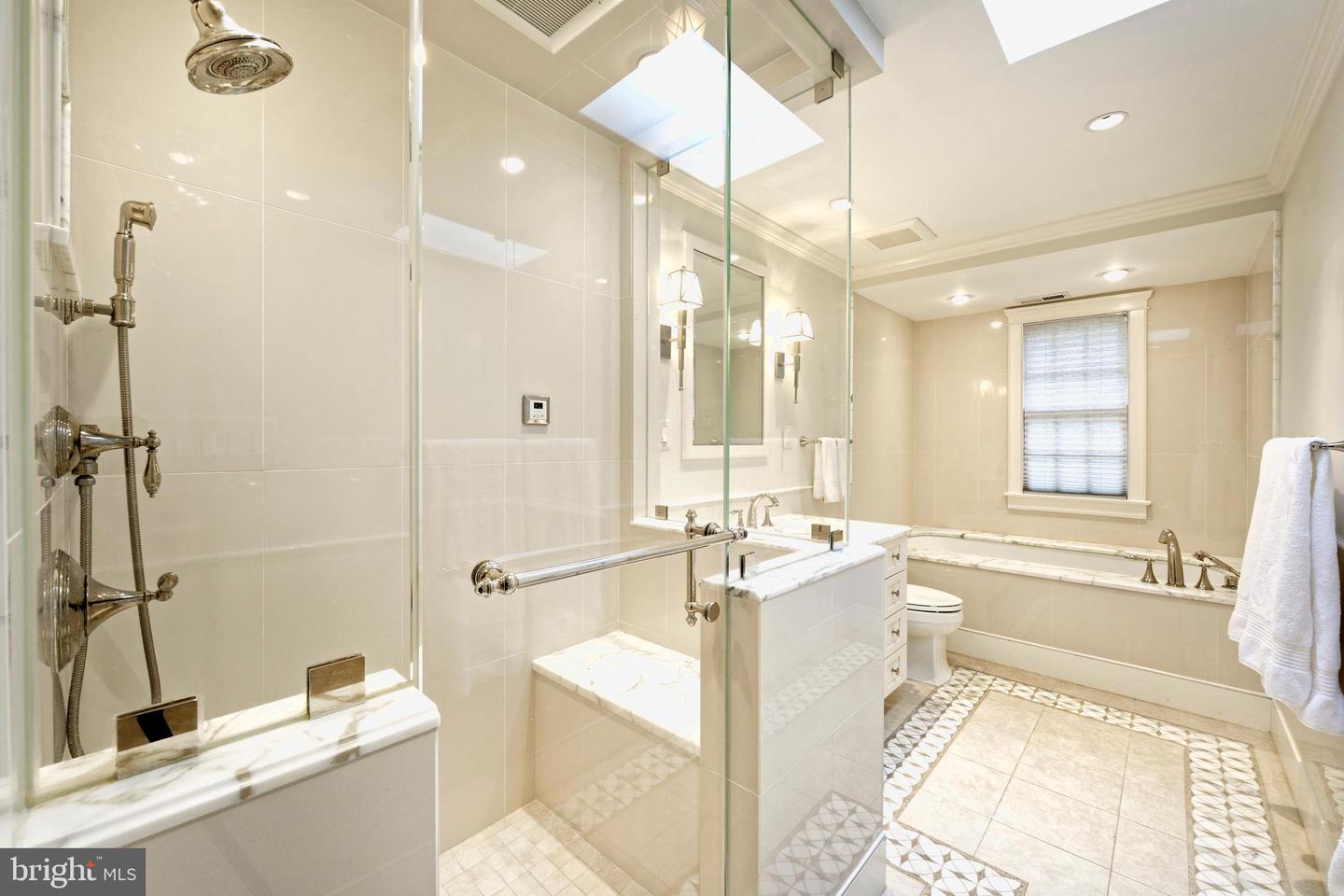 1103 PRINCE ST, ALEXANDRIA, Virginia 22314, 3 Bedrooms Bedrooms, ,2 BathroomsBathrooms,Residential,For sale,1103 PRINCE ST,VAAX2049592 MLS # VAAX2049592