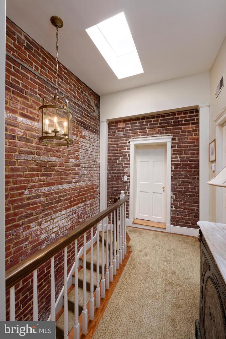 1103 PRINCE ST, ALEXANDRIA, Virginia 22314, 3 Bedrooms Bedrooms, ,2 BathroomsBathrooms,Residential,For sale,1103 PRINCE ST,VAAX2049592 MLS # VAAX2049592