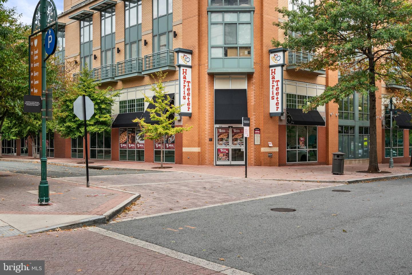 3778 GUNSTON RD, ALEXANDRIA, Virginia 22302, 1 Bedroom Bedrooms, 2 Rooms Rooms,1 BathroomBathrooms,Residential,For sale,3778 GUNSTON RD,VAAX2049594 MLS # VAAX2049594 3778 GUNSTON RD, ALEXANDRIA, Virginia 22302, 1 Bedroom Bedrooms, 2 Rooms Rooms,1 BathroomBathrooms,Residential,For sale,3778 GUNSTON RD,VAAX2049594 MLS # VAAX2049594