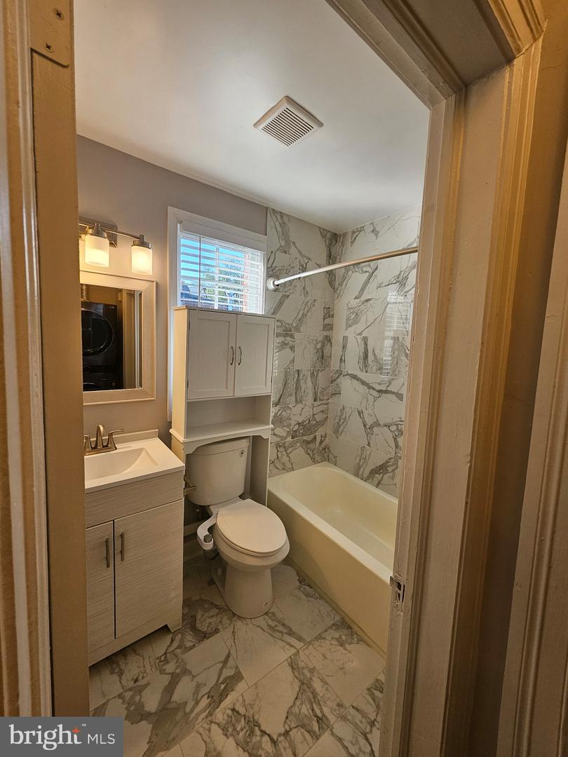 235 EMERSON NW #104, WASHINGTON, District Of Columbia 20011, 1 Bedroom Bedrooms, ,1 BathroomBathrooms,Residential,For sale,235 EMERSON NW #104,DCDC2222126 MLS # DCDC2222126