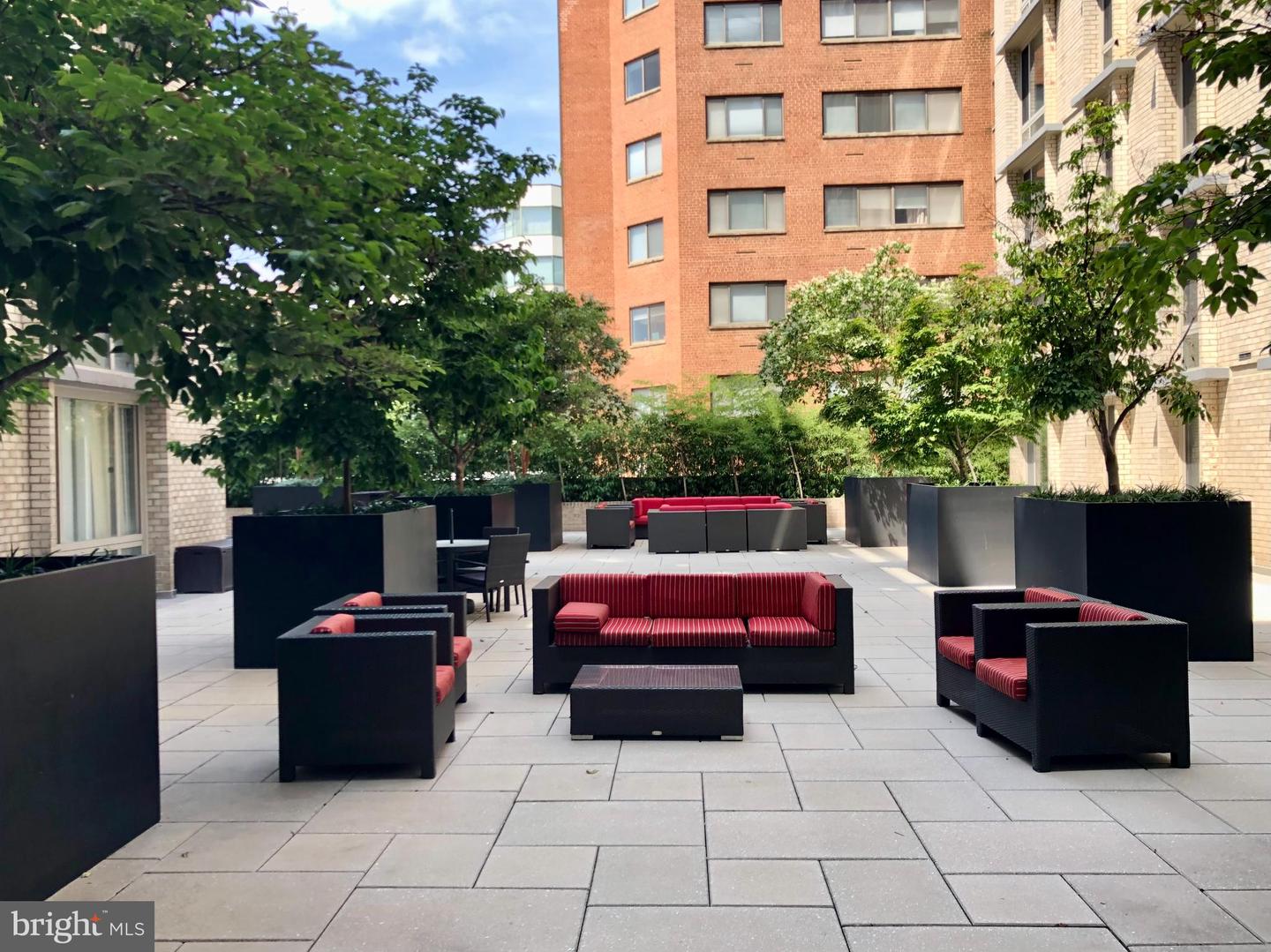 950 25TH ST NW #N204, WASHINGTON, District Of Columbia 20037, 1 Bedroom Bedrooms, 4 Rooms Rooms,1 BathroomBathrooms,Residential,For sale,950 25TH ST NW #N204,DCDC2222192 MLS # DCDC2222192