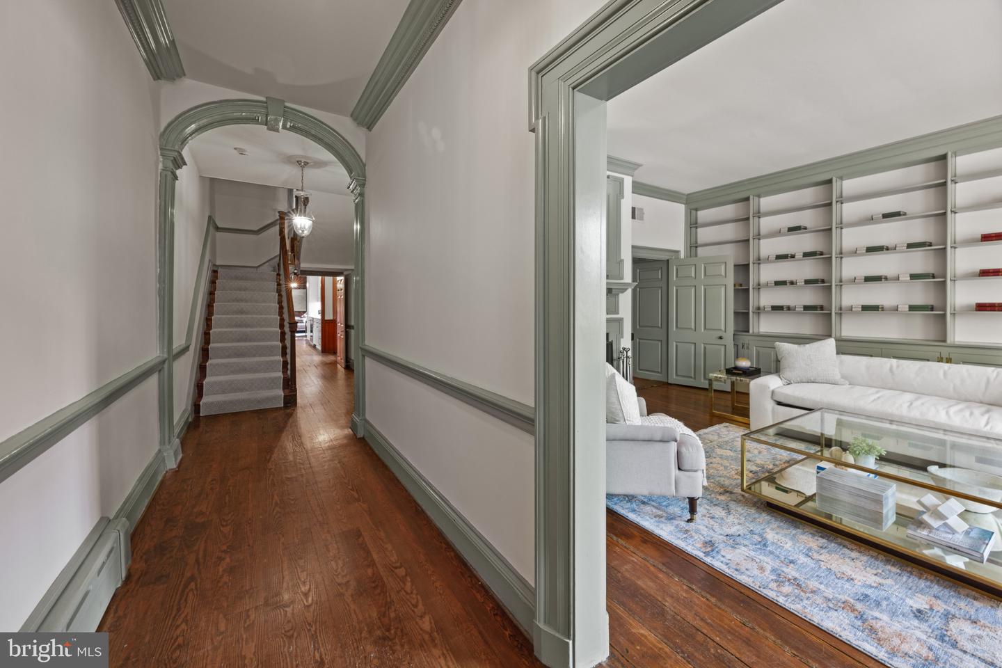 521 DUKE ST, ALEXANDRIA, Virginia 22314, 4 Bedrooms Bedrooms, ,3 BathroomsBathrooms,Residential,For sale,521 DUKE ST,VAAX2049632 MLS # VAAX2049632