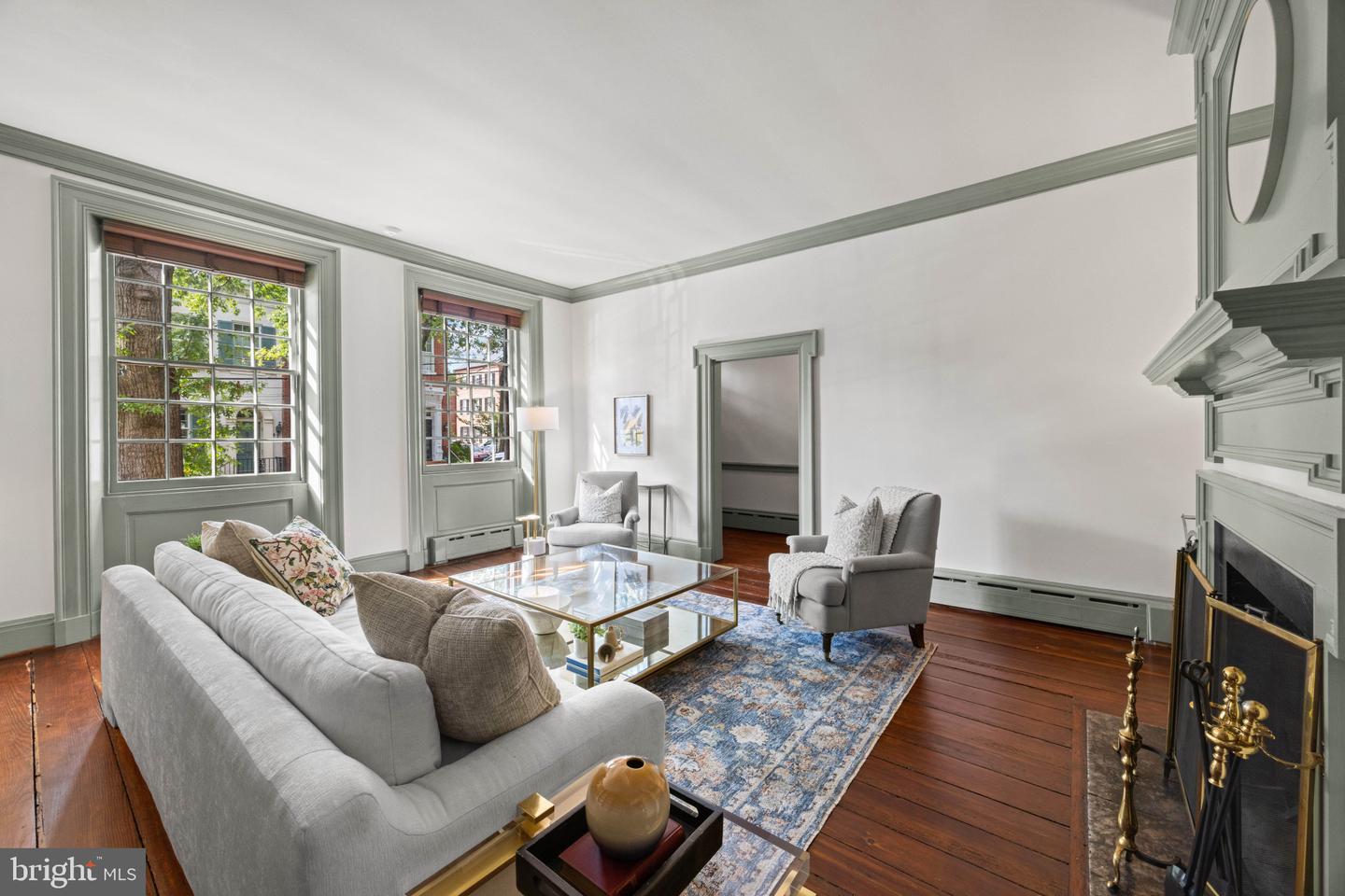 521 DUKE ST, ALEXANDRIA, Virginia 22314, 4 Bedrooms Bedrooms, ,3 BathroomsBathrooms,Residential,For sale,521 DUKE ST,VAAX2049632 MLS # VAAX2049632