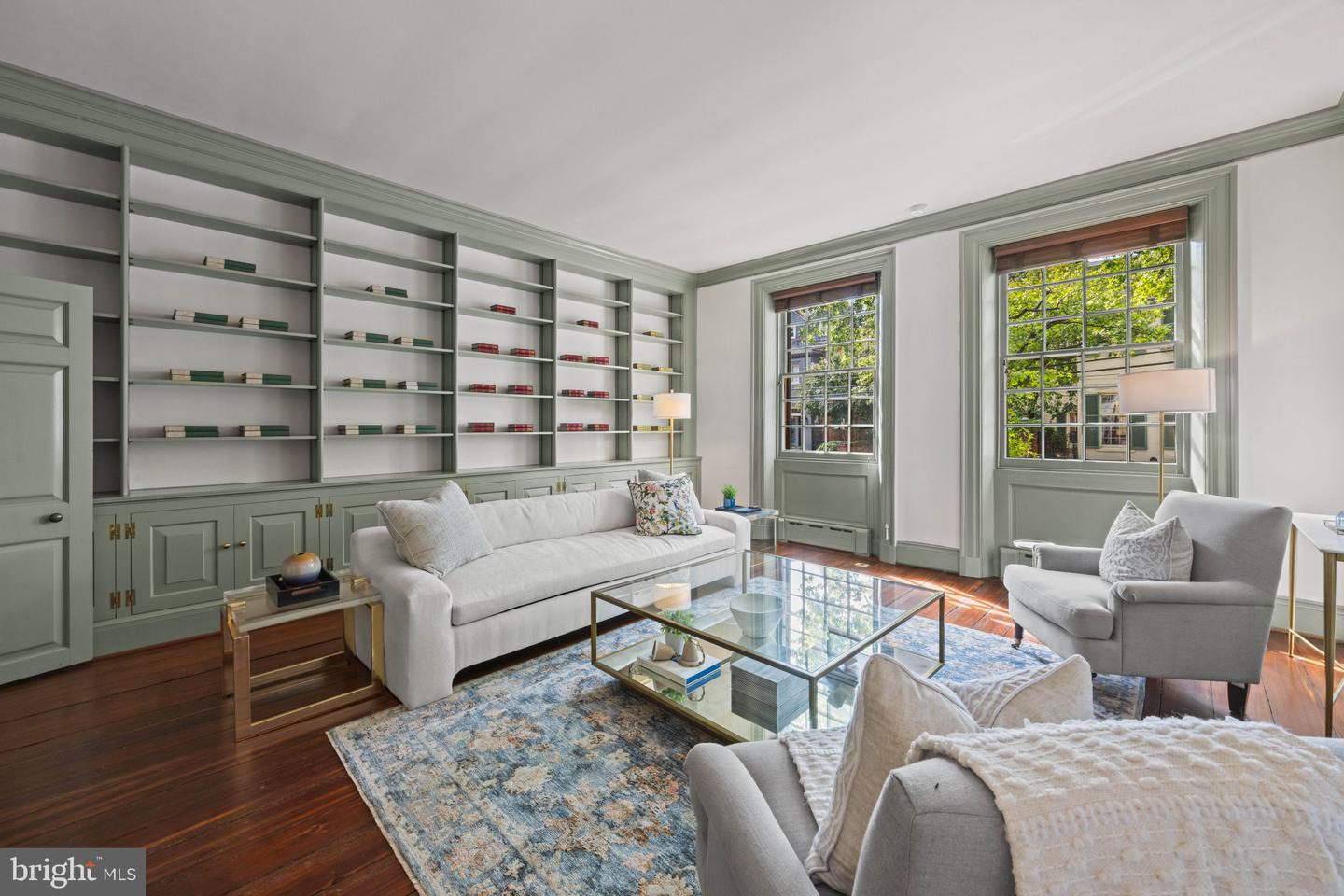 521 DUKE ST, ALEXANDRIA, Virginia 22314, 4 Bedrooms Bedrooms, ,3 BathroomsBathrooms,Residential,For sale,521 DUKE ST,VAAX2049632 MLS # VAAX2049632