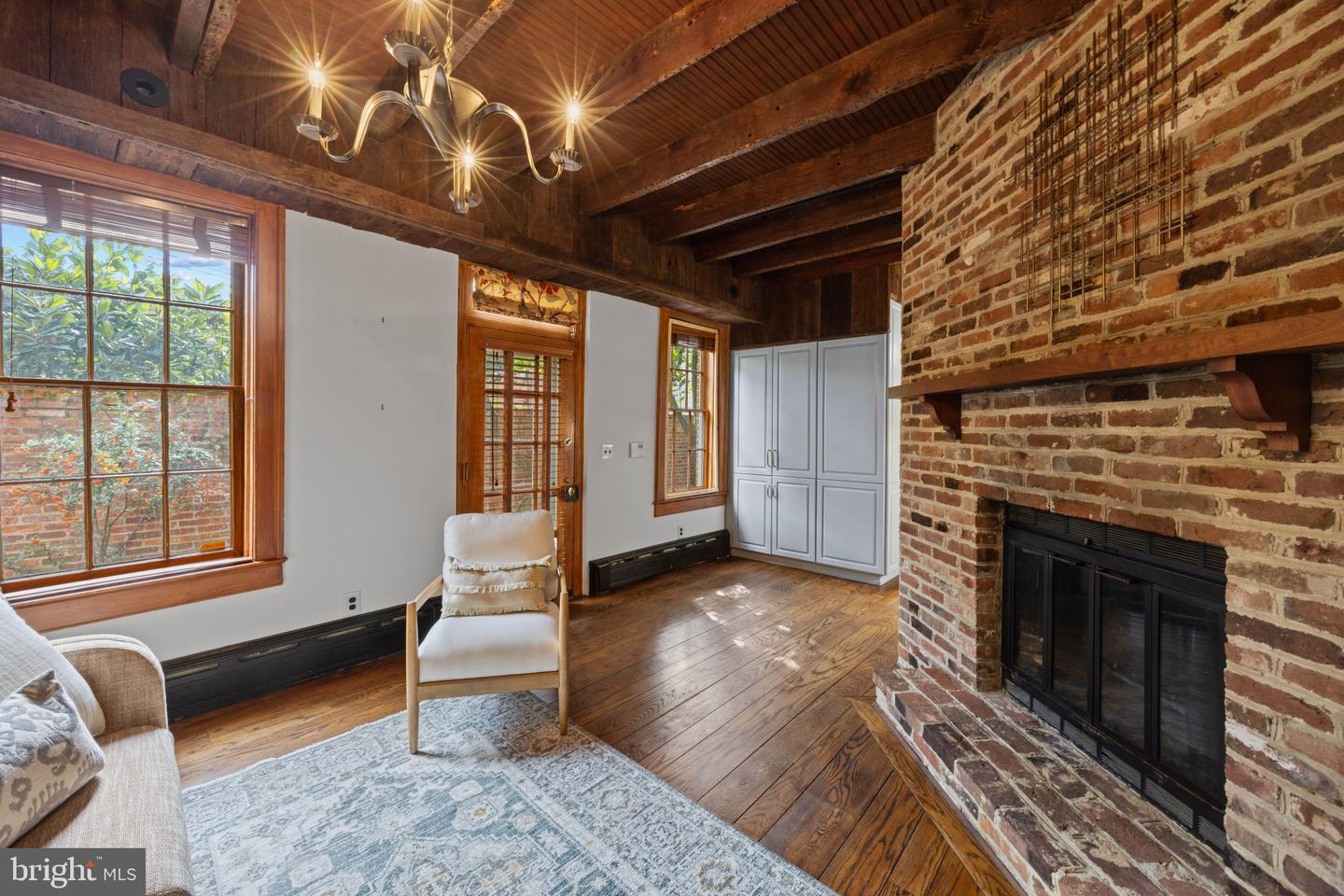 521 DUKE ST, ALEXANDRIA, Virginia 22314, 4 Bedrooms Bedrooms, ,3 BathroomsBathrooms,Residential,For sale,521 DUKE ST,VAAX2049632 MLS # VAAX2049632