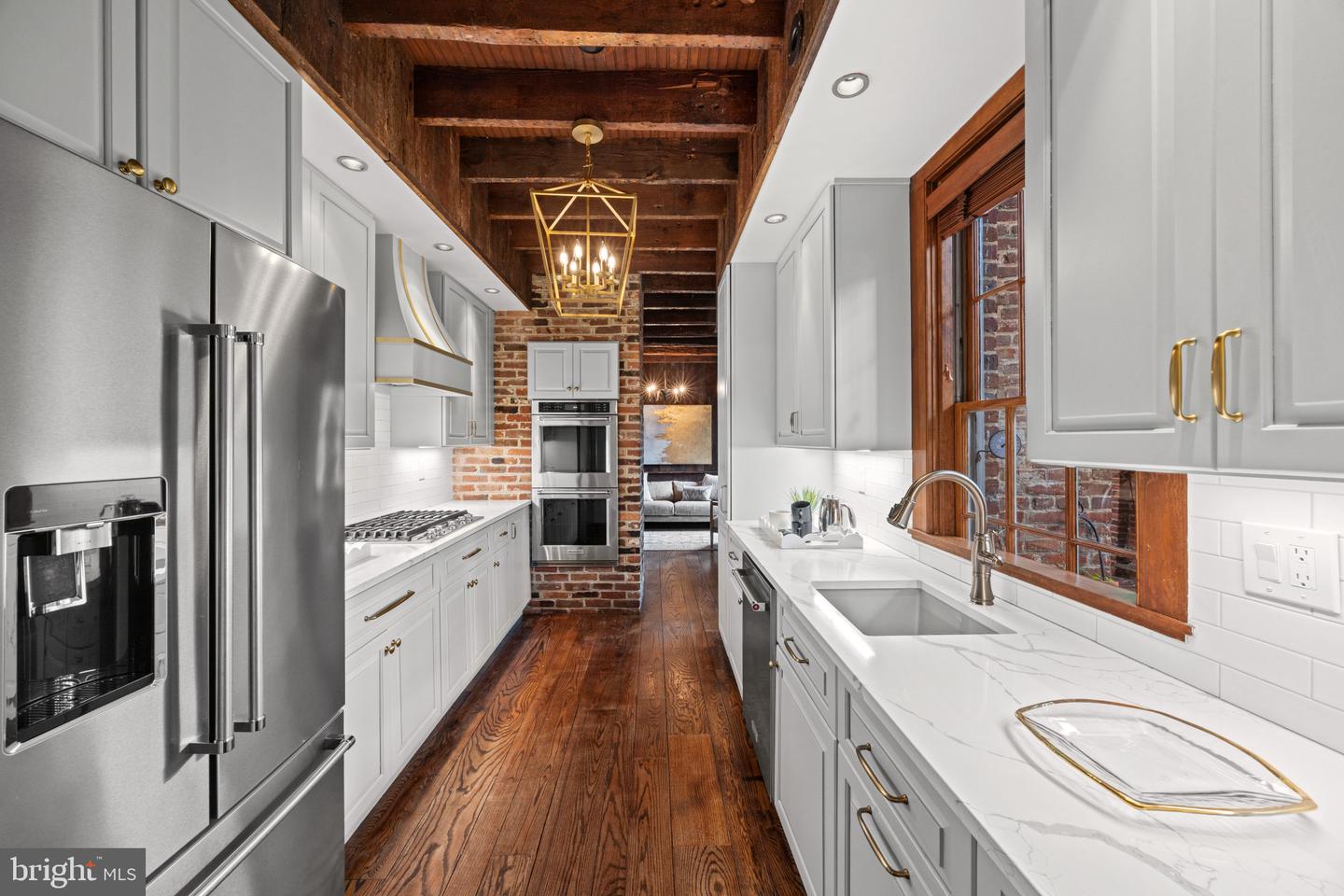 521 DUKE ST, ALEXANDRIA, Virginia 22314, 4 Bedrooms Bedrooms, ,3 BathroomsBathrooms,Residential,For sale,521 DUKE ST,VAAX2049632 MLS # VAAX2049632