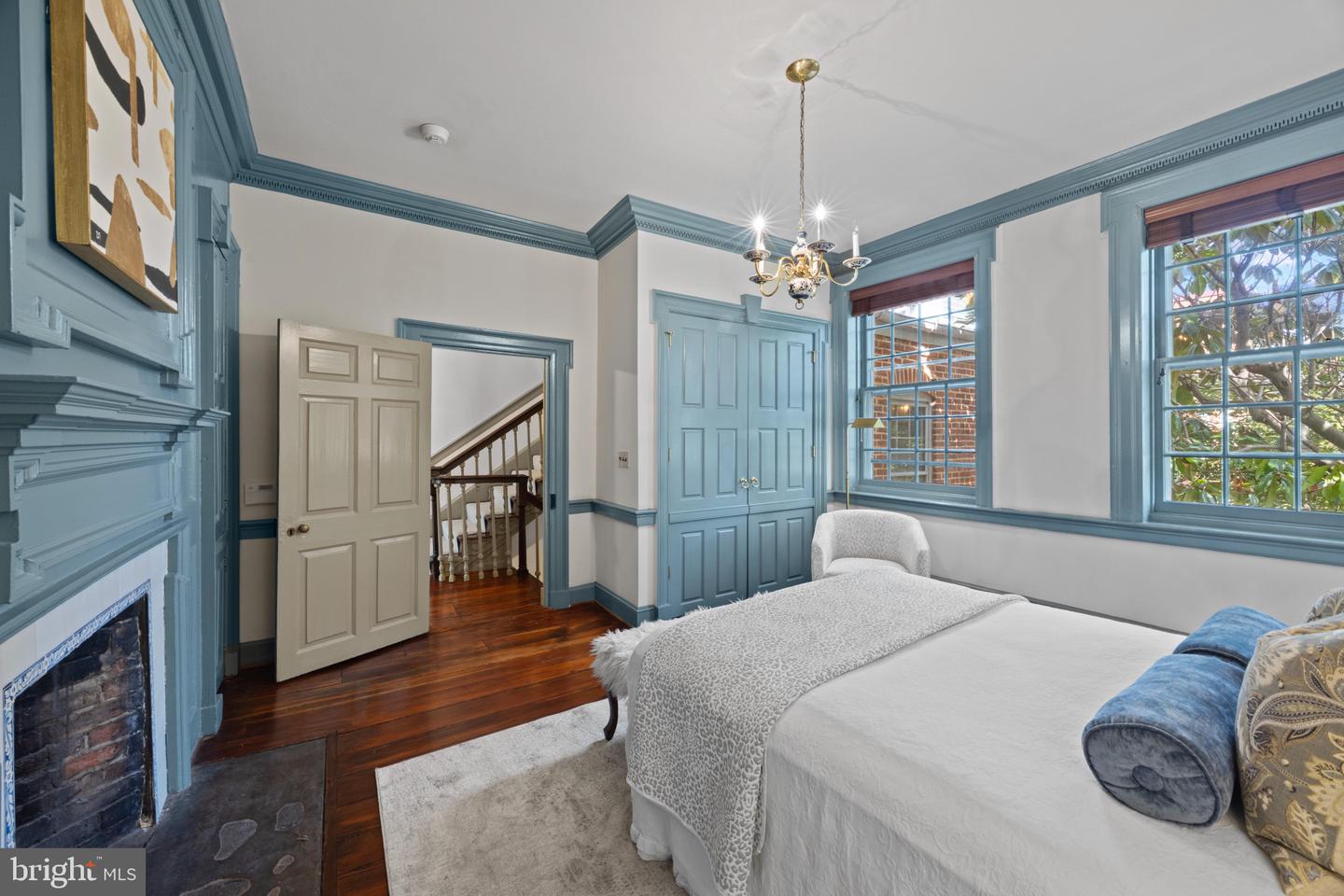 521 DUKE ST, ALEXANDRIA, Virginia 22314, 4 Bedrooms Bedrooms, ,3 BathroomsBathrooms,Residential,For sale,521 DUKE ST,VAAX2049632 MLS # VAAX2049632