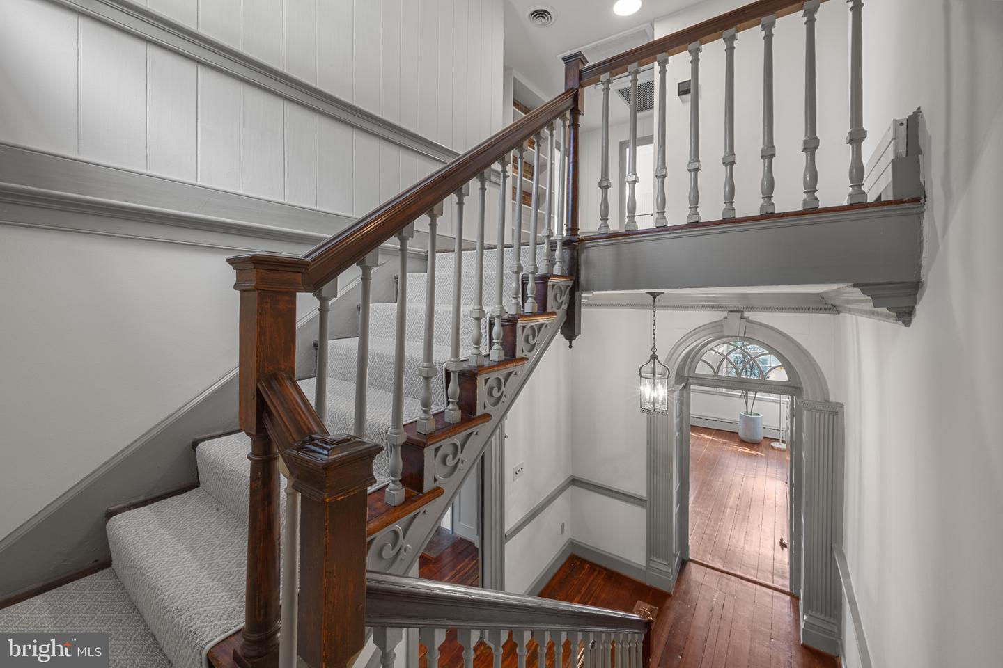 521 DUKE ST, ALEXANDRIA, Virginia 22314, 4 Bedrooms Bedrooms, ,3 BathroomsBathrooms,Residential,For sale,521 DUKE ST,VAAX2049632 MLS # VAAX2049632