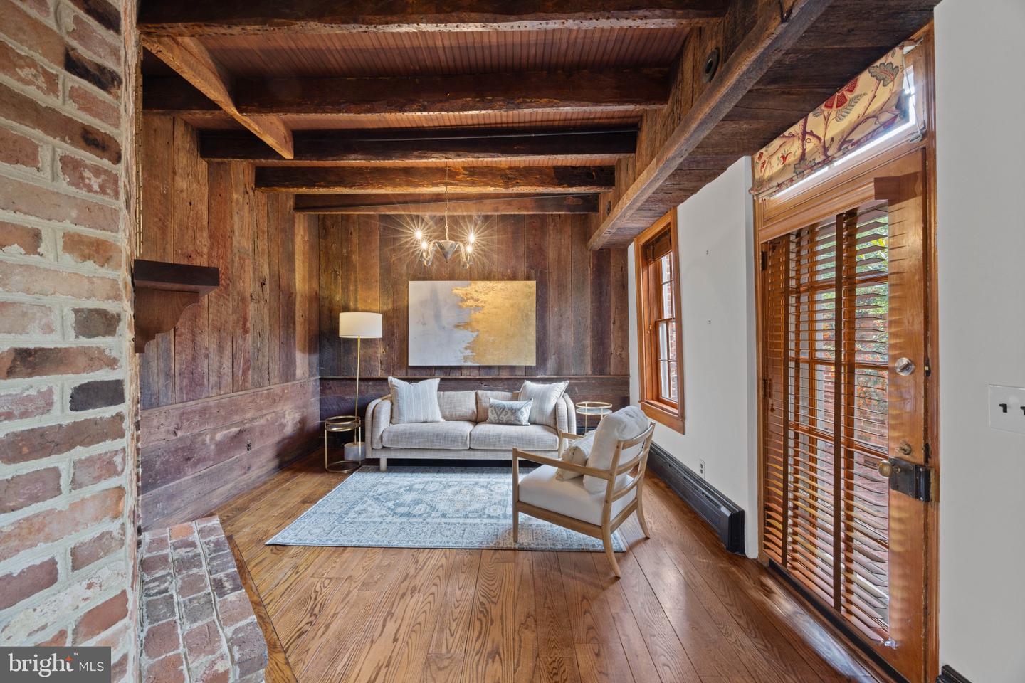 521 DUKE ST, ALEXANDRIA, Virginia 22314, 4 Bedrooms Bedrooms, ,3 BathroomsBathrooms,Residential,For sale,521 DUKE ST,VAAX2049632 MLS # VAAX2049632