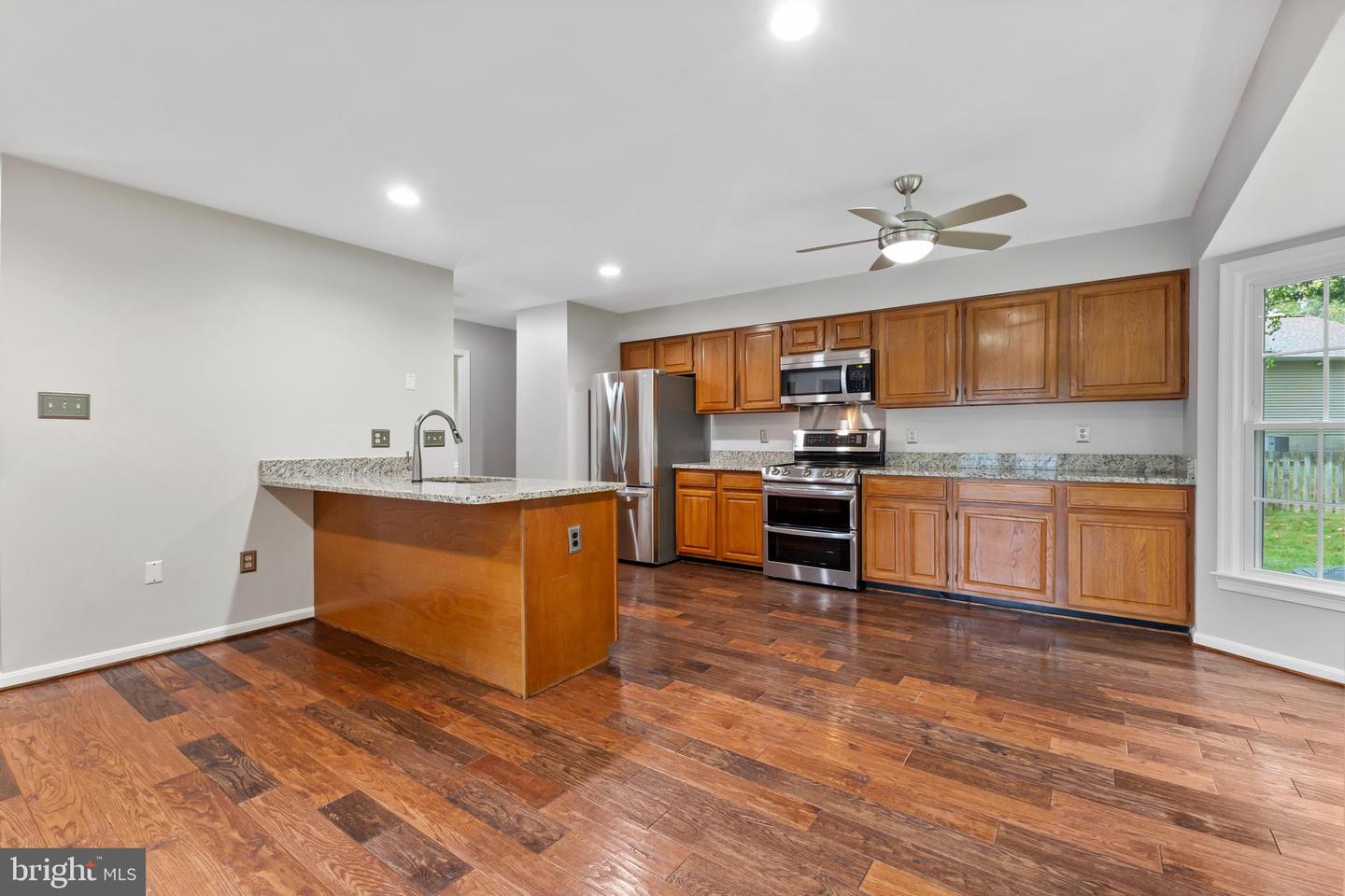 7753 NORTHEDGE CT, SPRINGFIELD, Virginia 22153, 3 Bedrooms Bedrooms, ,2 BathroomsBathrooms,Residential,For sale,7753 NORTHEDGE CT,VAFX2267200 MLS # VAFX2267200