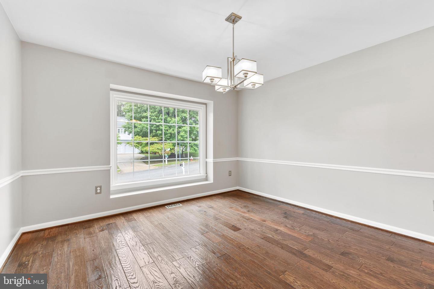 7753 NORTHEDGE CT, SPRINGFIELD, Virginia 22153, 3 Bedrooms Bedrooms, ,2 BathroomsBathrooms,Residential,For sale,7753 NORTHEDGE CT,VAFX2267200 MLS # VAFX2267200