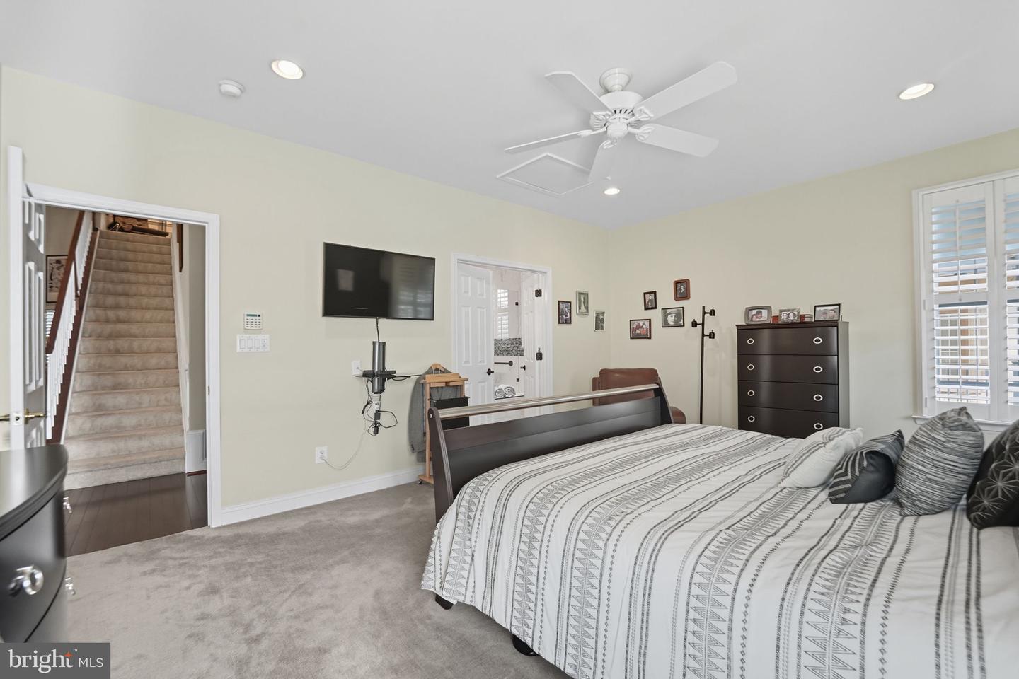 6135 FERRIER CT, GAINESVILLE, Virginia 20155, 4 Bedrooms Bedrooms, 19 Rooms Rooms,3 BathroomsBathrooms,Residential,For sale,6135 FERRIER CT,VAPW2103978 MLS # VAPW2103978