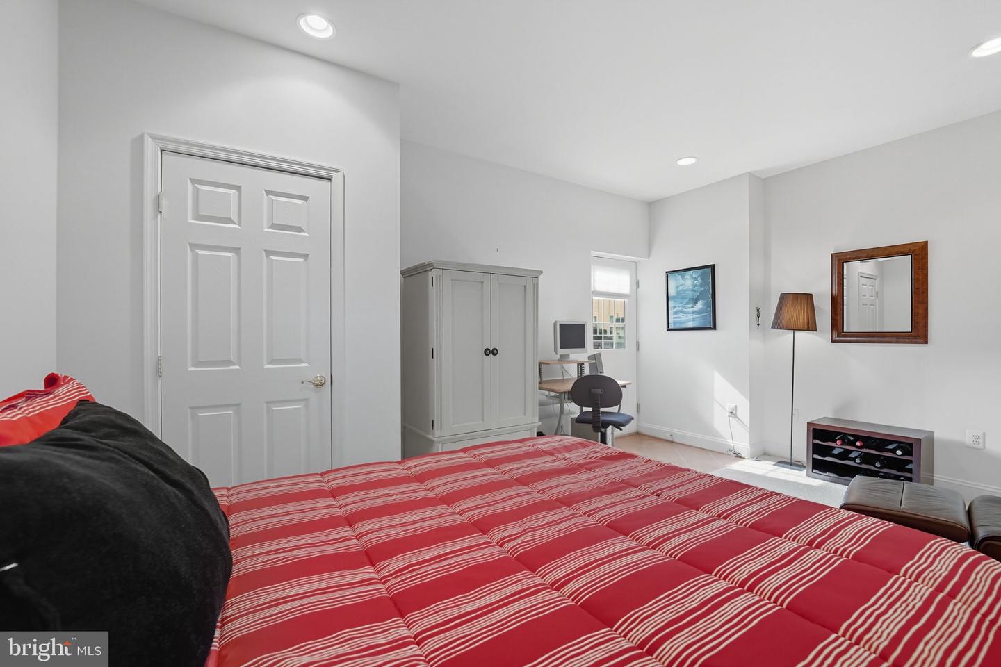 6135 FERRIER CT, GAINESVILLE, Virginia 20155, 4 Bedrooms Bedrooms, 19 Rooms Rooms,3 BathroomsBathrooms,Residential,For sale,6135 FERRIER CT,VAPW2103978 MLS # VAPW2103978