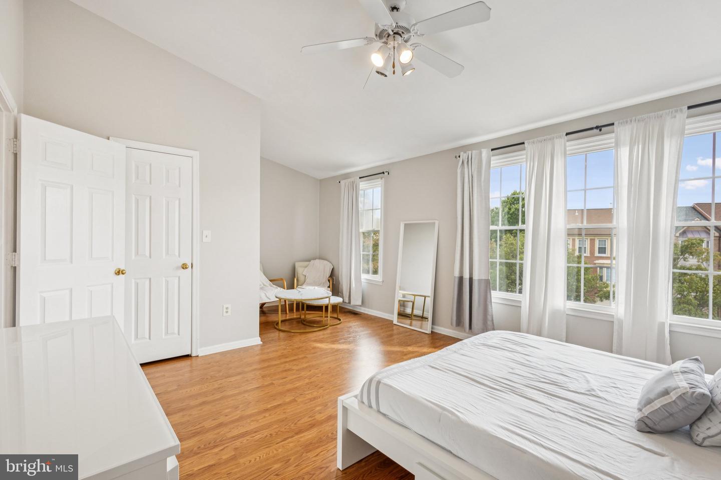 6152 BRAELEIGH LN, ALEXANDRIA, Virginia 22315, 2 Bedrooms Bedrooms, ,2 BathroomsBathrooms,Residential,For sale,6152 BRAELEIGH LN,VAFX2267366 MLS # VAFX2267366
