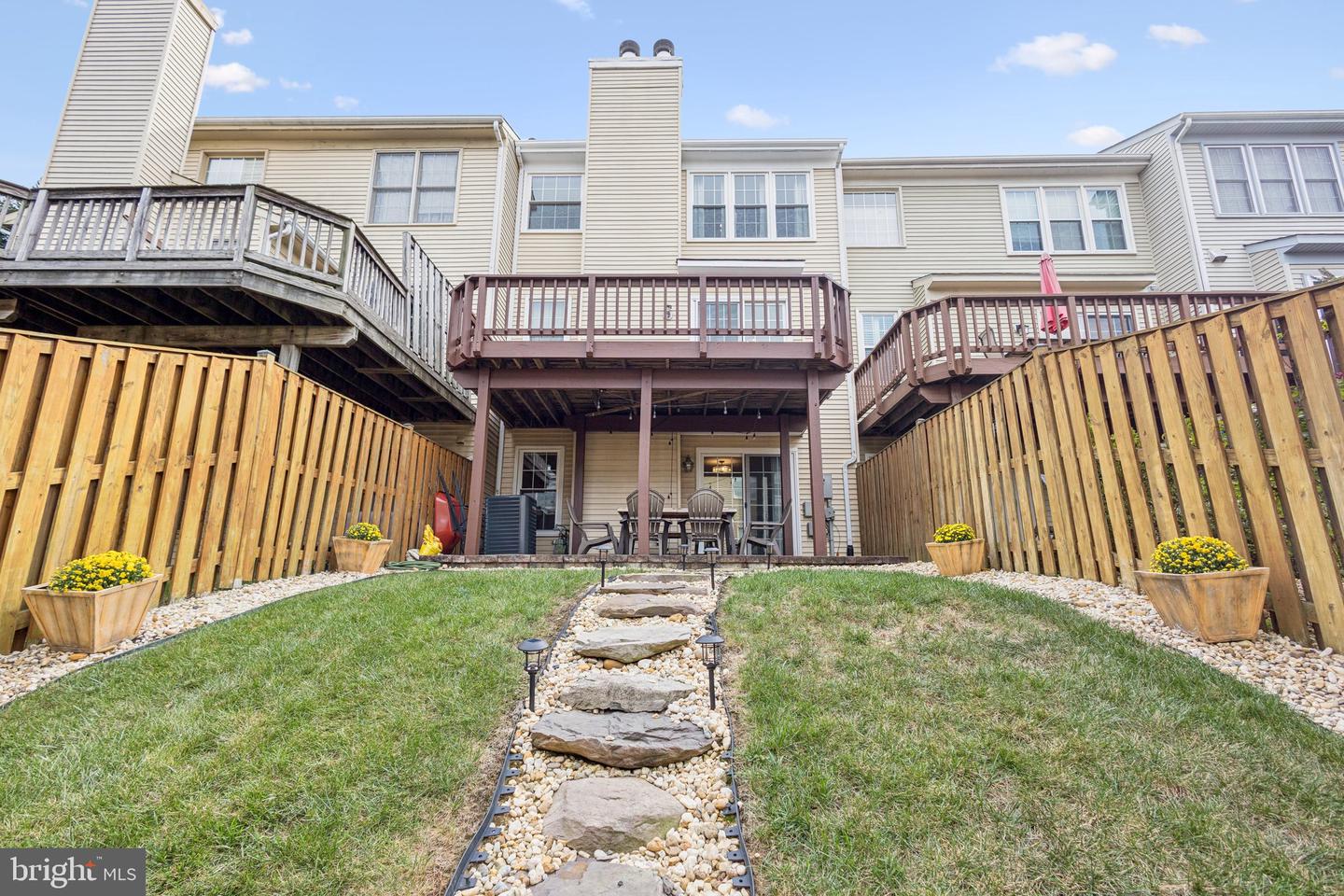 6152 BRAELEIGH LN, ALEXANDRIA, Virginia 22315, 2 Bedrooms Bedrooms, ,2 BathroomsBathrooms,Residential,For sale,6152 BRAELEIGH LN,VAFX2267366 MLS # VAFX2267366