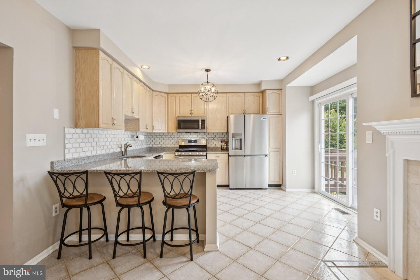 6152 BRAELEIGH LN, ALEXANDRIA, Virginia 22315, 2 Bedrooms Bedrooms, ,2 BathroomsBathrooms,Residential,For sale,6152 BRAELEIGH LN,VAFX2267366 MLS # VAFX2267366