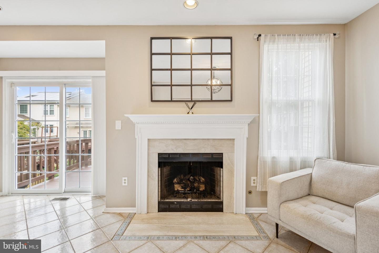 6152 BRAELEIGH LN, ALEXANDRIA, Virginia 22315, 2 Bedrooms Bedrooms, ,2 BathroomsBathrooms,Residential,For sale,6152 BRAELEIGH LN,VAFX2267366 MLS # VAFX2267366
