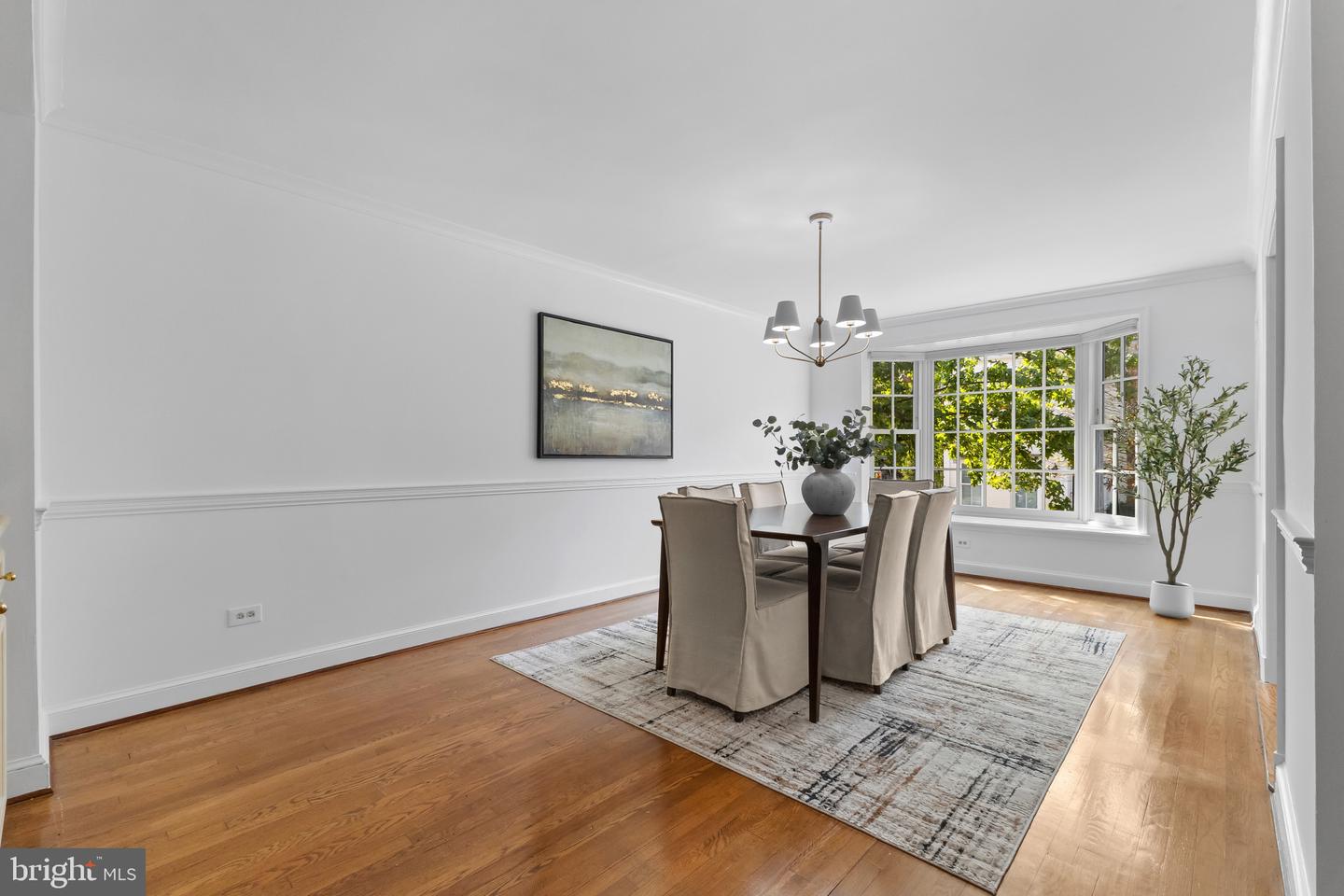 103 QUEEN ST, ALEXANDRIA, Virginia 22314, 4 Bedrooms Bedrooms, ,3 BathroomsBathrooms,Residential,For sale,103 QUEEN ST,VAAX2049690 MLS # VAAX2049690