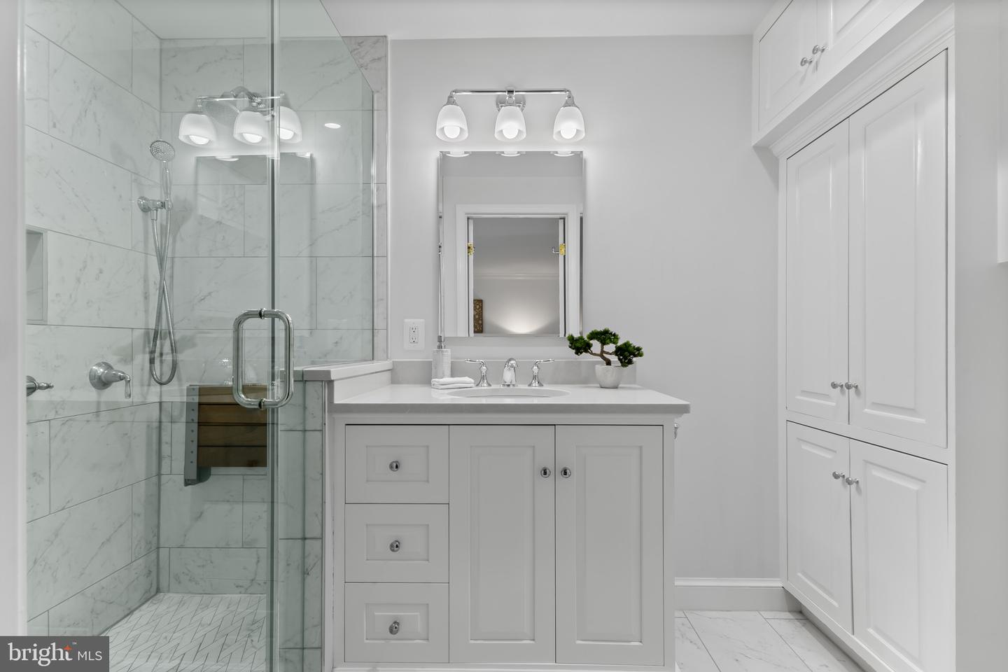 103 QUEEN ST, ALEXANDRIA, Virginia 22314, 4 Bedrooms Bedrooms, ,3 BathroomsBathrooms,Residential,For sale,103 QUEEN ST,VAAX2049690 MLS # VAAX2049690