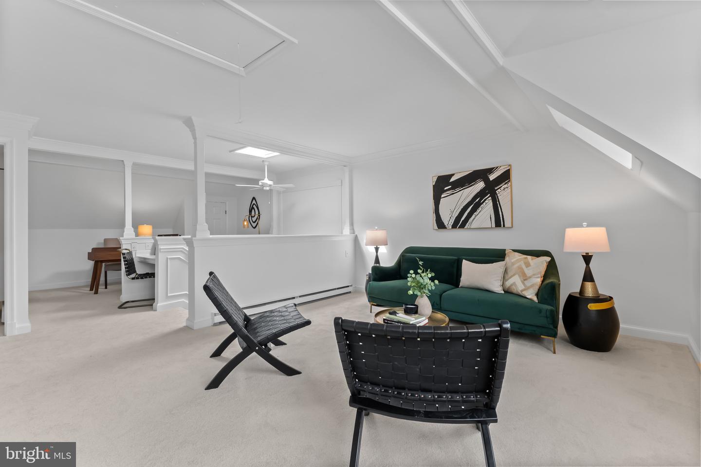 103 QUEEN ST, ALEXANDRIA, Virginia 22314, 4 Bedrooms Bedrooms, ,3 BathroomsBathrooms,Residential,For sale,103 QUEEN ST,VAAX2049690 MLS # VAAX2049690