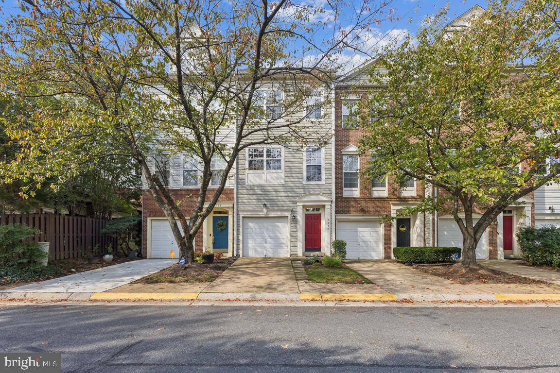 5332 CHIEFTAIN CIR, ALEXANDRIA, Virginia 22312, 2 Bedrooms Bedrooms, ,2 BathroomsBathrooms,Residential,For sale,5332 CHIEFTAIN CIR,VAFX2267212 MLS # VAFX2267212