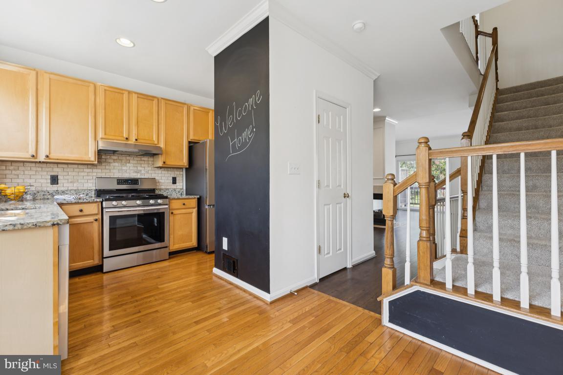 5332 CHIEFTAIN CIR, ALEXANDRIA, Virginia 22312, 2 Bedrooms Bedrooms, ,2 BathroomsBathrooms,Residential,For sale,5332 CHIEFTAIN CIR,VAFX2267212 MLS # VAFX2267212