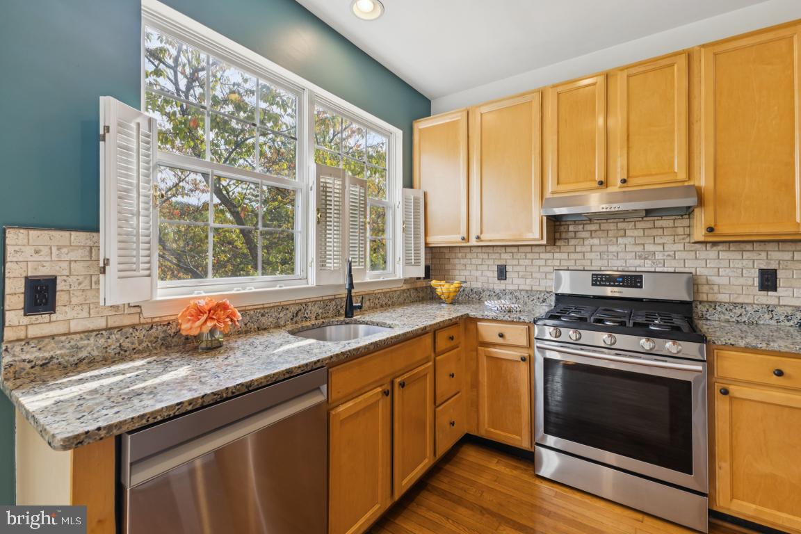 5332 CHIEFTAIN CIR, ALEXANDRIA, Virginia 22312, 2 Bedrooms Bedrooms, ,2 BathroomsBathrooms,Residential,For sale,5332 CHIEFTAIN CIR,VAFX2267212 MLS # VAFX2267212