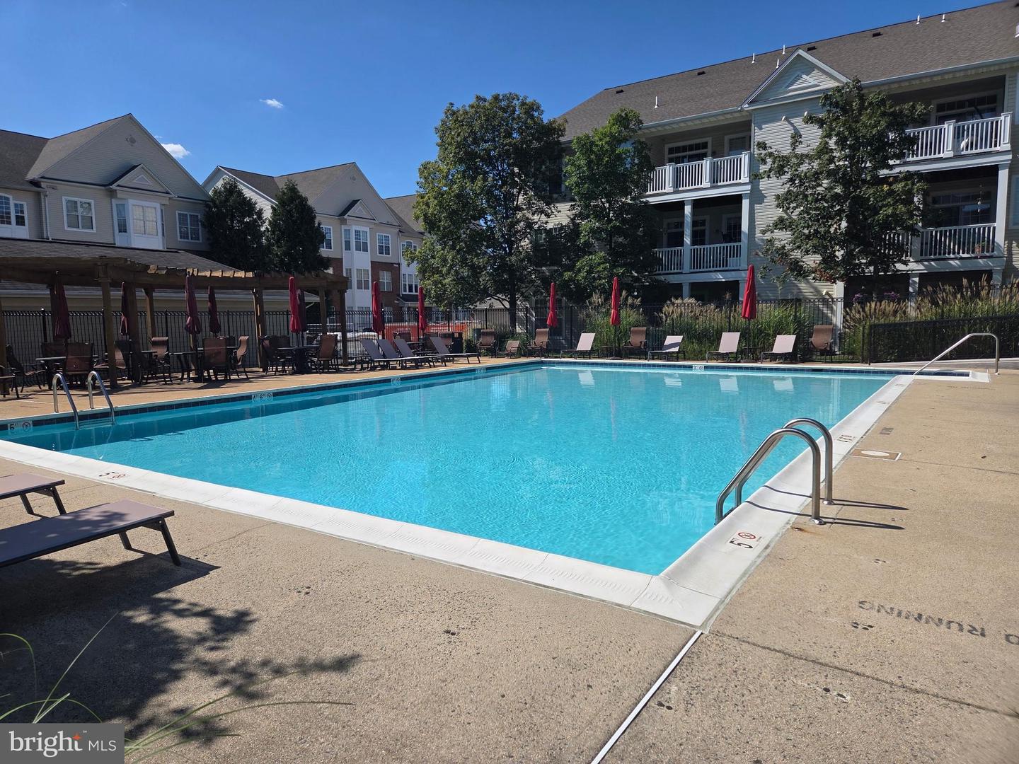 5332 CHIEFTAIN CIR, ALEXANDRIA, Virginia 22312, 2 Bedrooms Bedrooms, ,2 BathroomsBathrooms,Residential,For sale,5332 CHIEFTAIN CIR,VAFX2267212 MLS # VAFX2267212