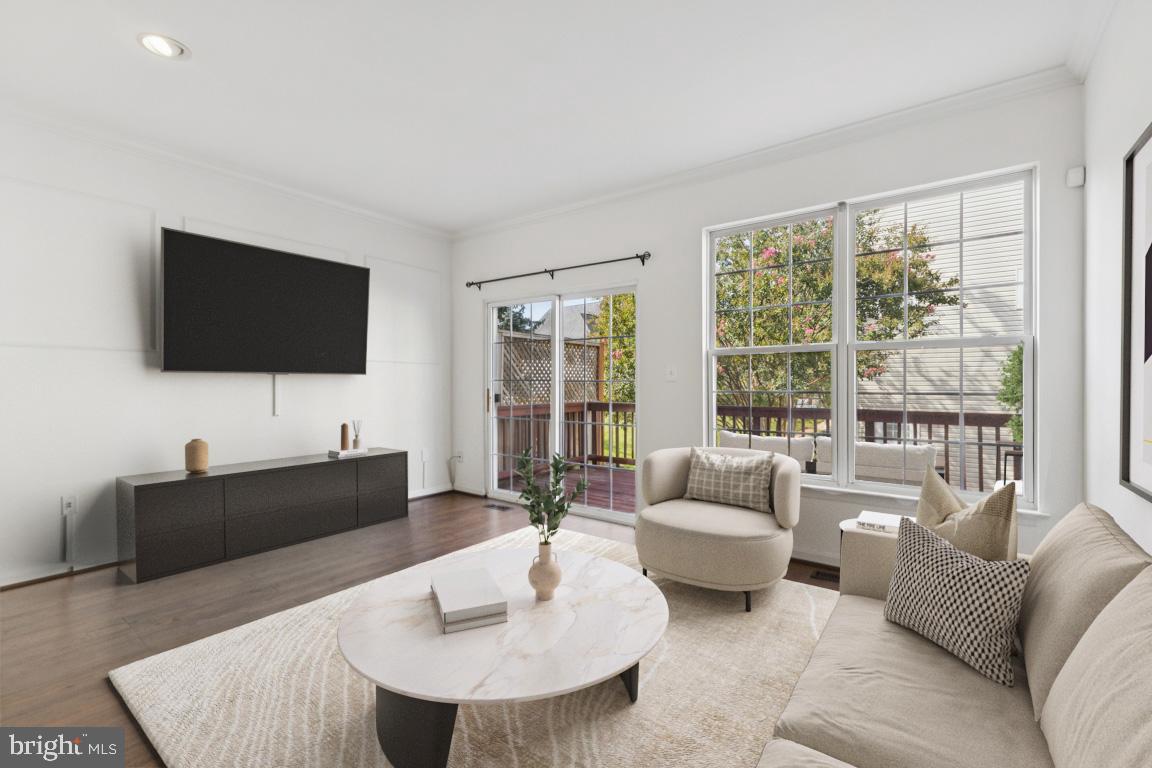 5332 CHIEFTAIN CIR, ALEXANDRIA, Virginia 22312, 2 Bedrooms Bedrooms, ,2 BathroomsBathrooms,Residential,For sale,5332 CHIEFTAIN CIR,VAFX2267212 MLS # VAFX2267212