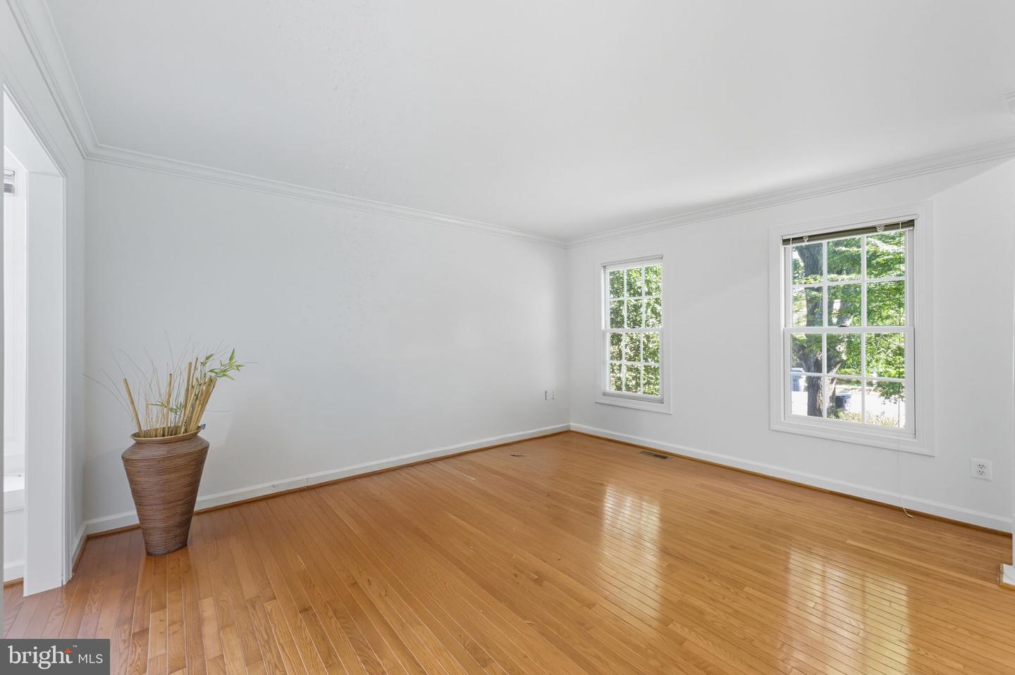 20765 BANK WAY, STERLING, Virginia 20165, 4 Bedrooms Bedrooms, 6 Rooms Rooms,3 BathroomsBathrooms,Residential,For sale,20765 BANK WAY,VALO2106842 MLS # VALO2106842