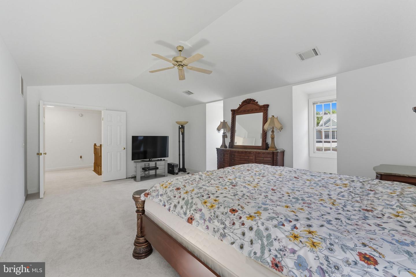 20765 BANK WAY, STERLING, Virginia 20165, 4 Bedrooms Bedrooms, 6 Rooms Rooms,3 BathroomsBathrooms,Residential,For sale,20765 BANK WAY,VALO2106842 MLS # VALO2106842