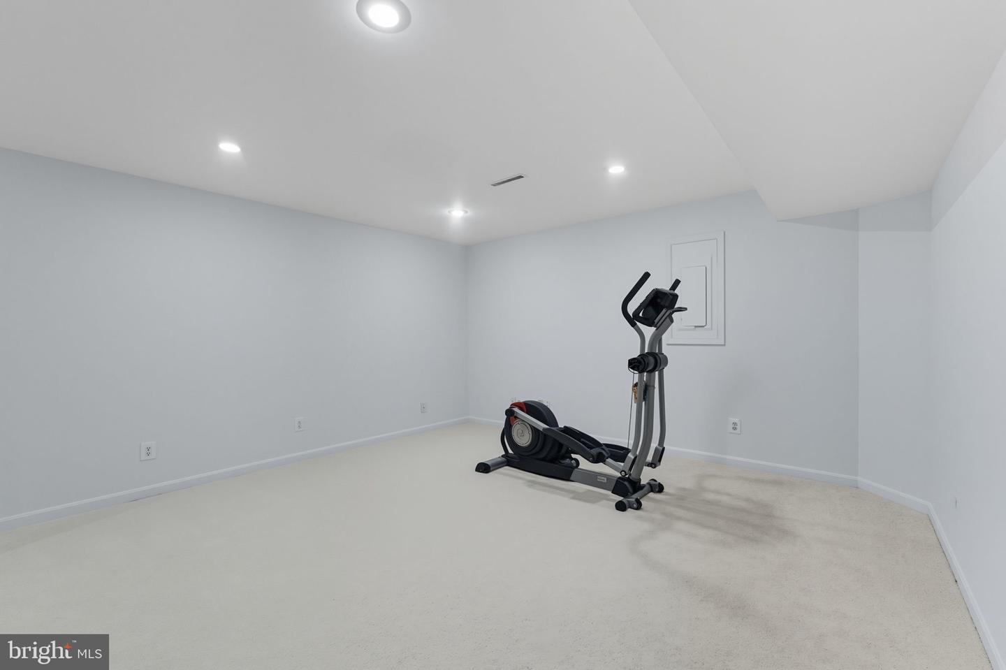 20765 BANK WAY, STERLING, Virginia 20165, 4 Bedrooms Bedrooms, 6 Rooms Rooms,3 BathroomsBathrooms,Residential,For sale,20765 BANK WAY,VALO2106842 MLS # VALO2106842