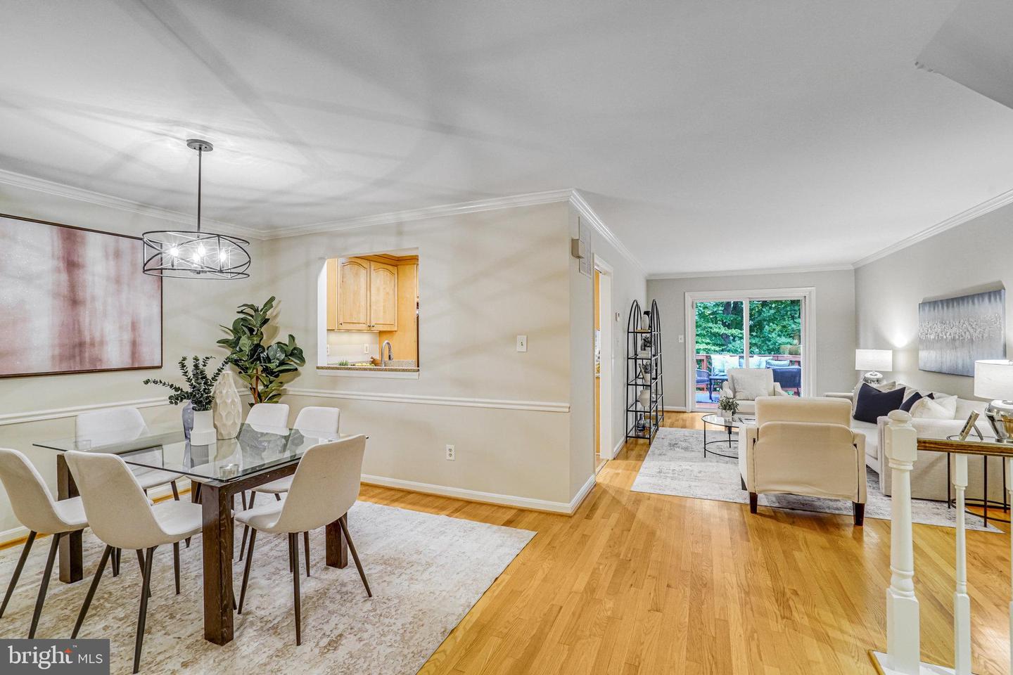 8017 GALLA KNOLL CIR, SPRINGFIELD, Virginia 22153, 3 Bedrooms Bedrooms, ,3 BathroomsBathrooms,Residential,For sale,8017 GALLA KNOLL CIR,VAFX2267556 MLS # VAFX2267556