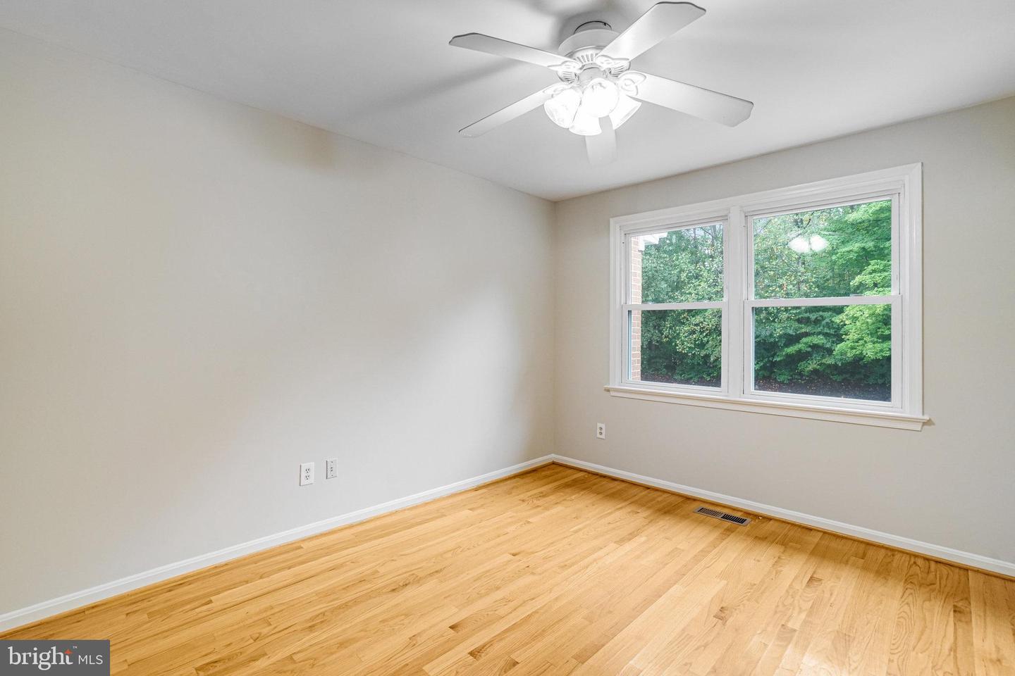 8017 GALLA KNOLL CIR, SPRINGFIELD, Virginia 22153, 3 Bedrooms Bedrooms, ,3 BathroomsBathrooms,Residential,For sale,8017 GALLA KNOLL CIR,VAFX2267556 MLS # VAFX2267556